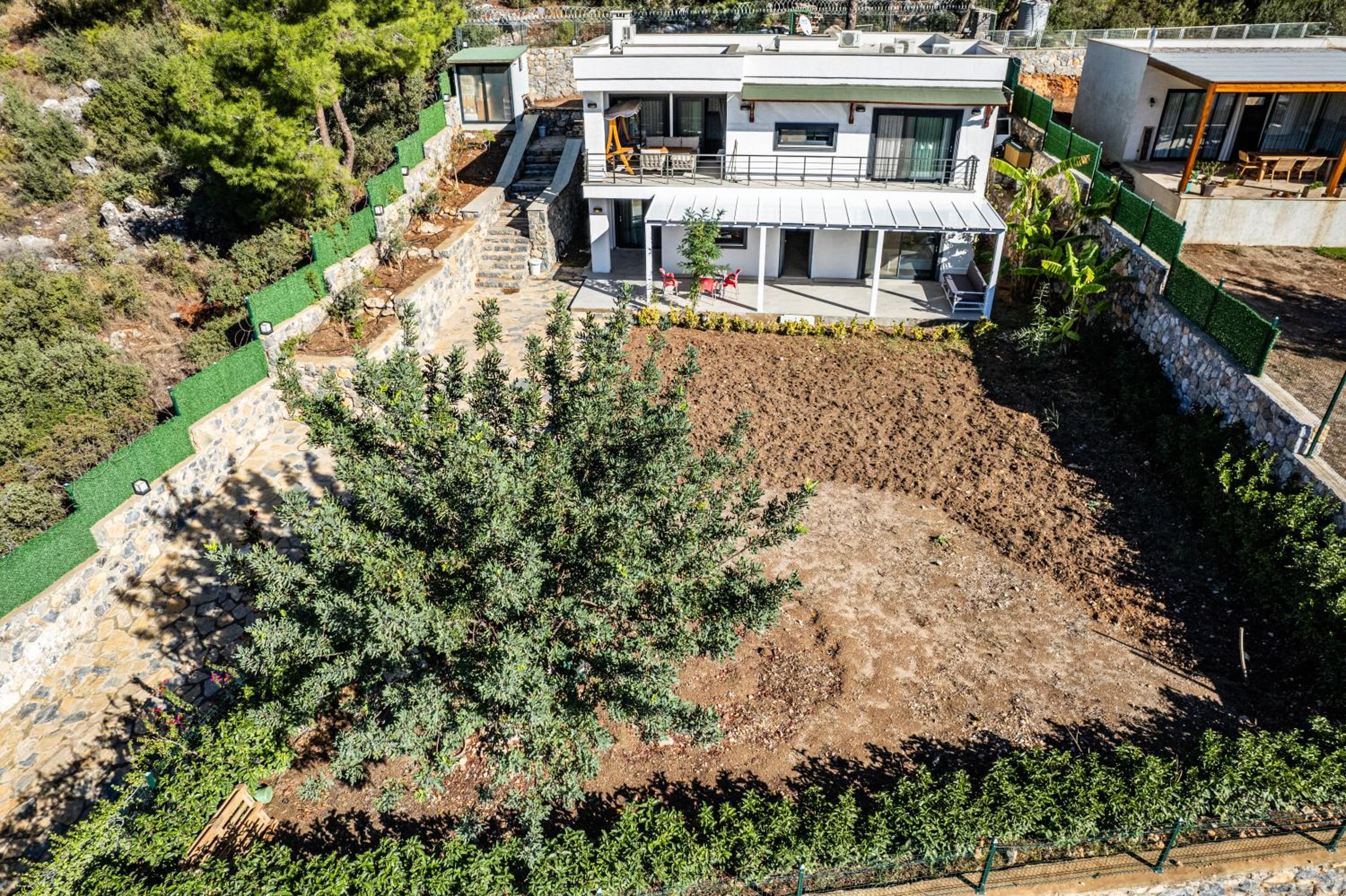 Bodrum Kızılağaçta özel havuzlu geniş bahçeli lüks Villa view 3