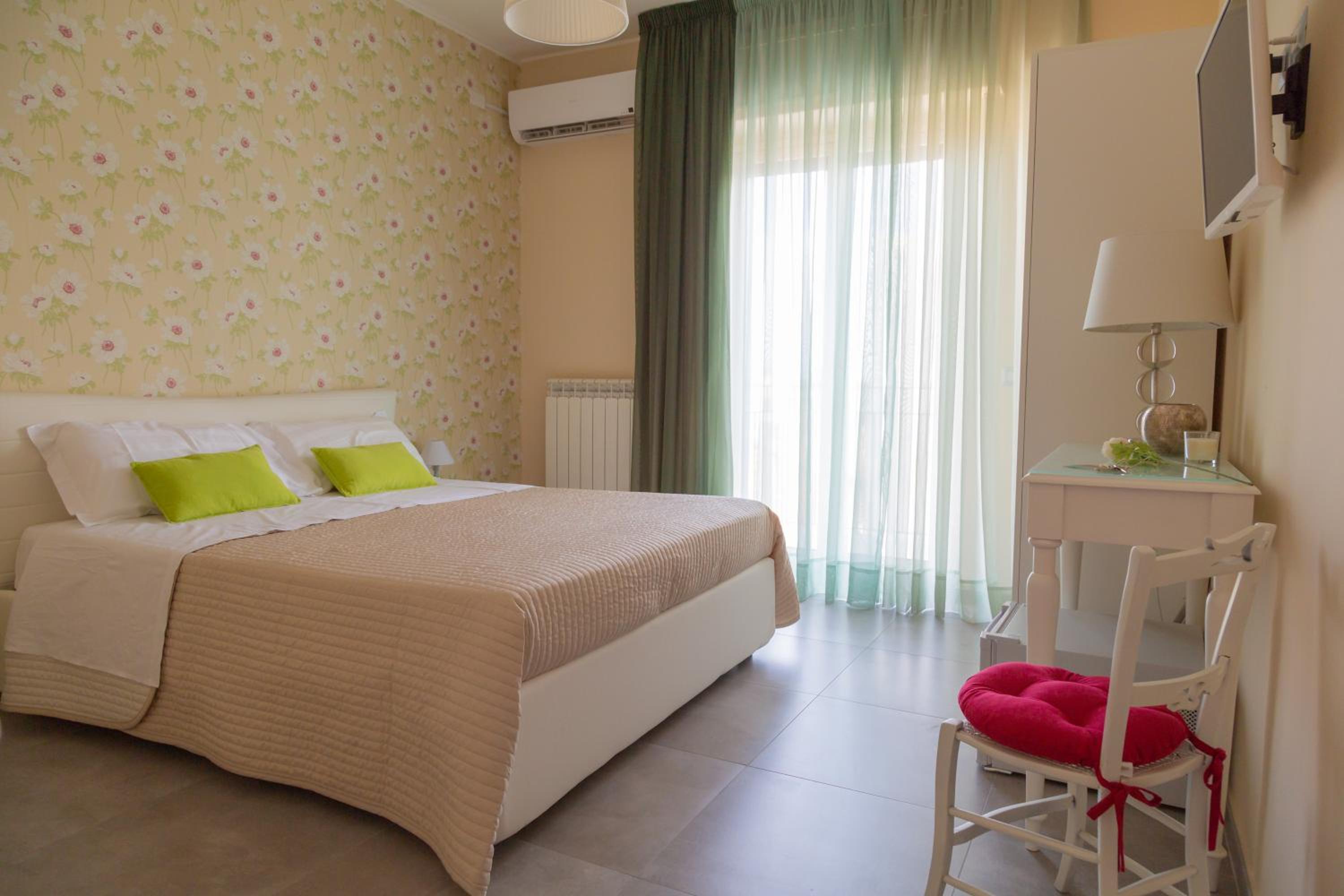 Catania Vacations - BB Attico 160 - Property Image 33