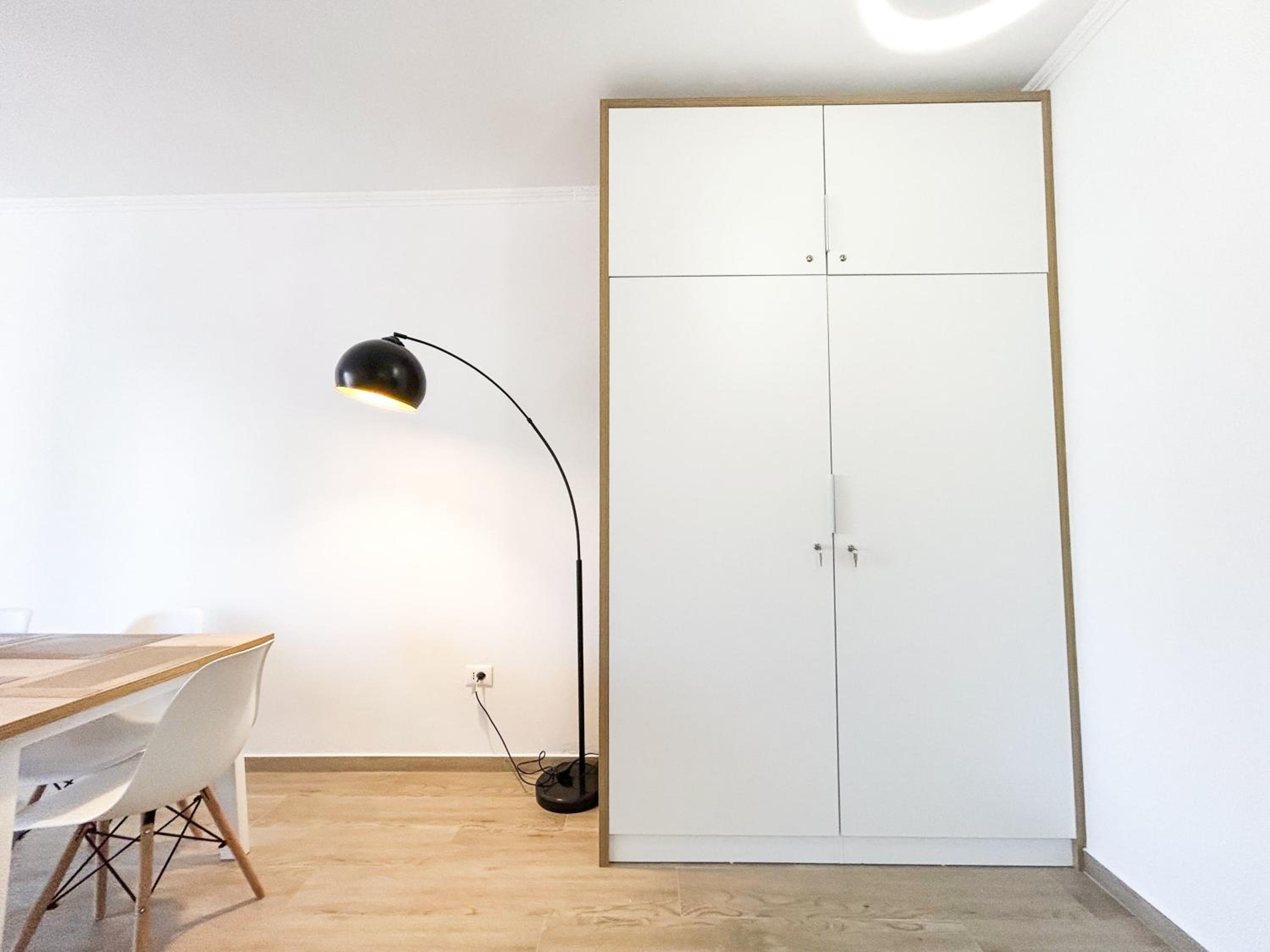2 bedroom apartment Albion 1115