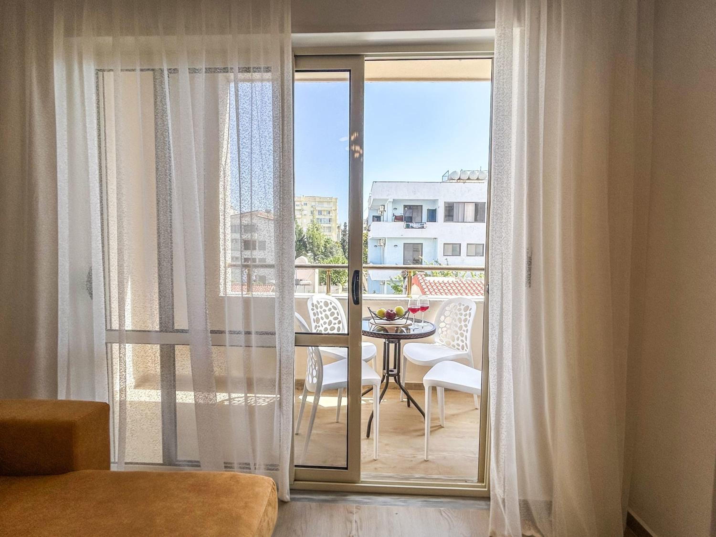 2 bedroom apartment Albion 1115
