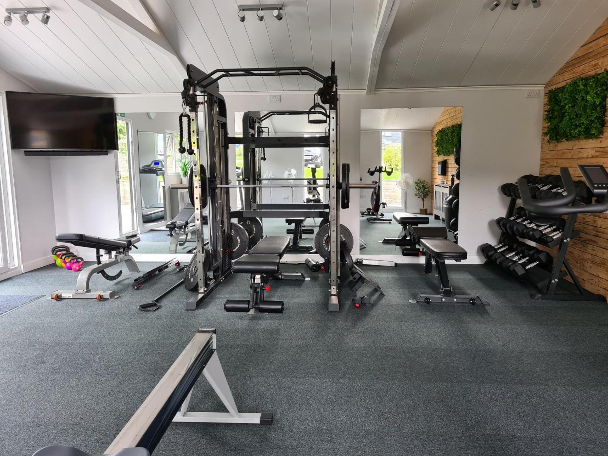 Iris Lodge, 18 Roadford Lake Lodges