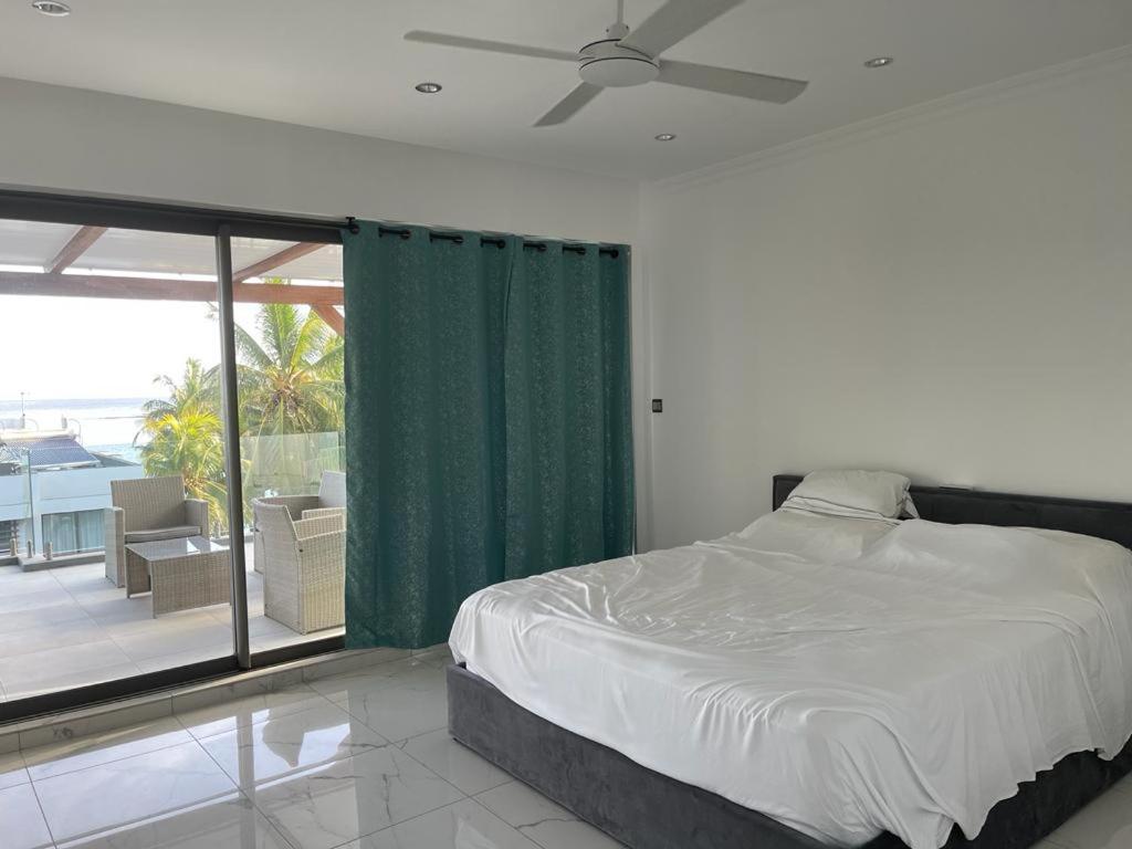 Penthouse Blue Bay vue et accès plage view 3