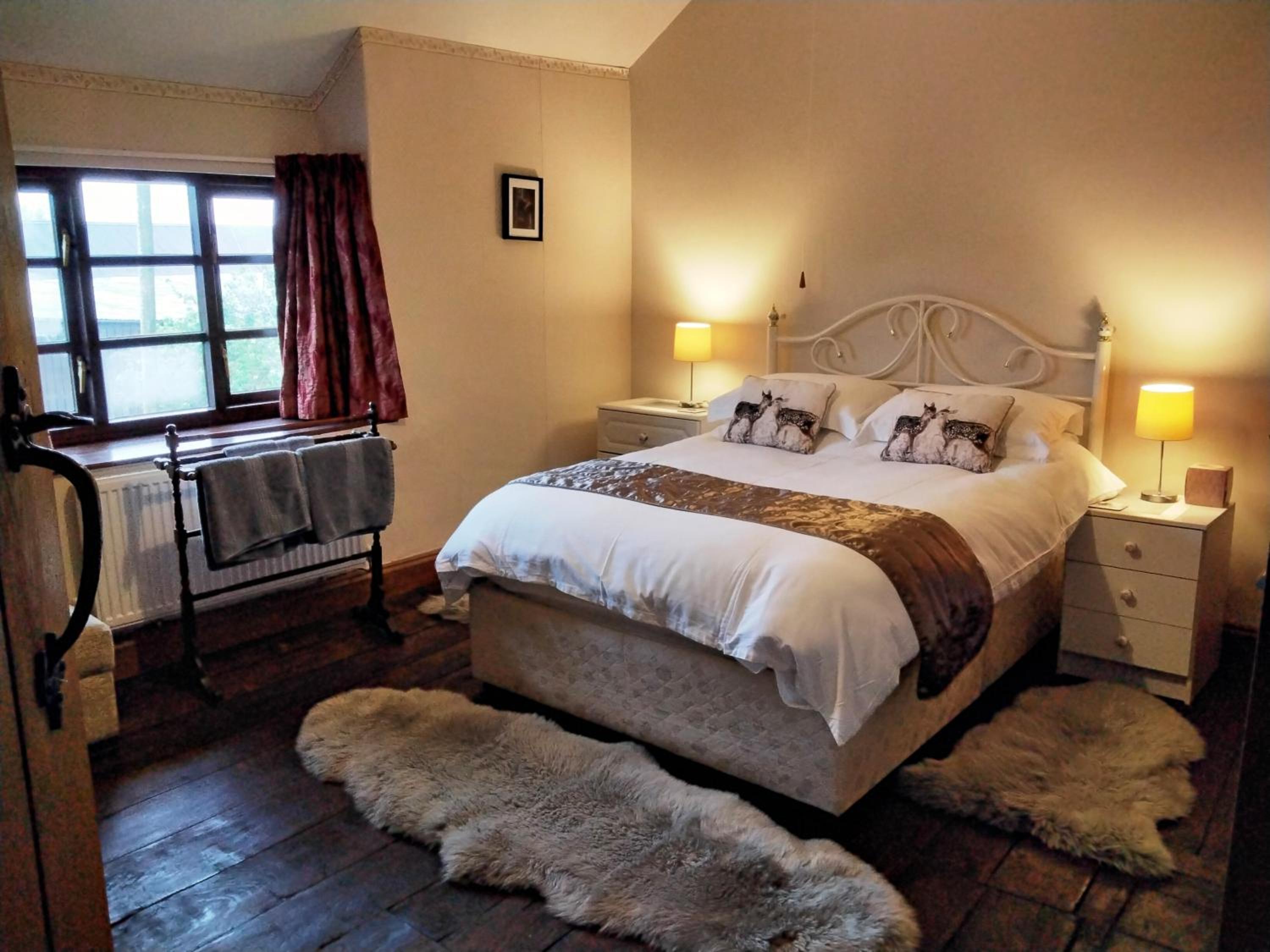 Cynynion Uchaf Farmhouse - 18th Century, Welsh Borders, Breathtaking Views