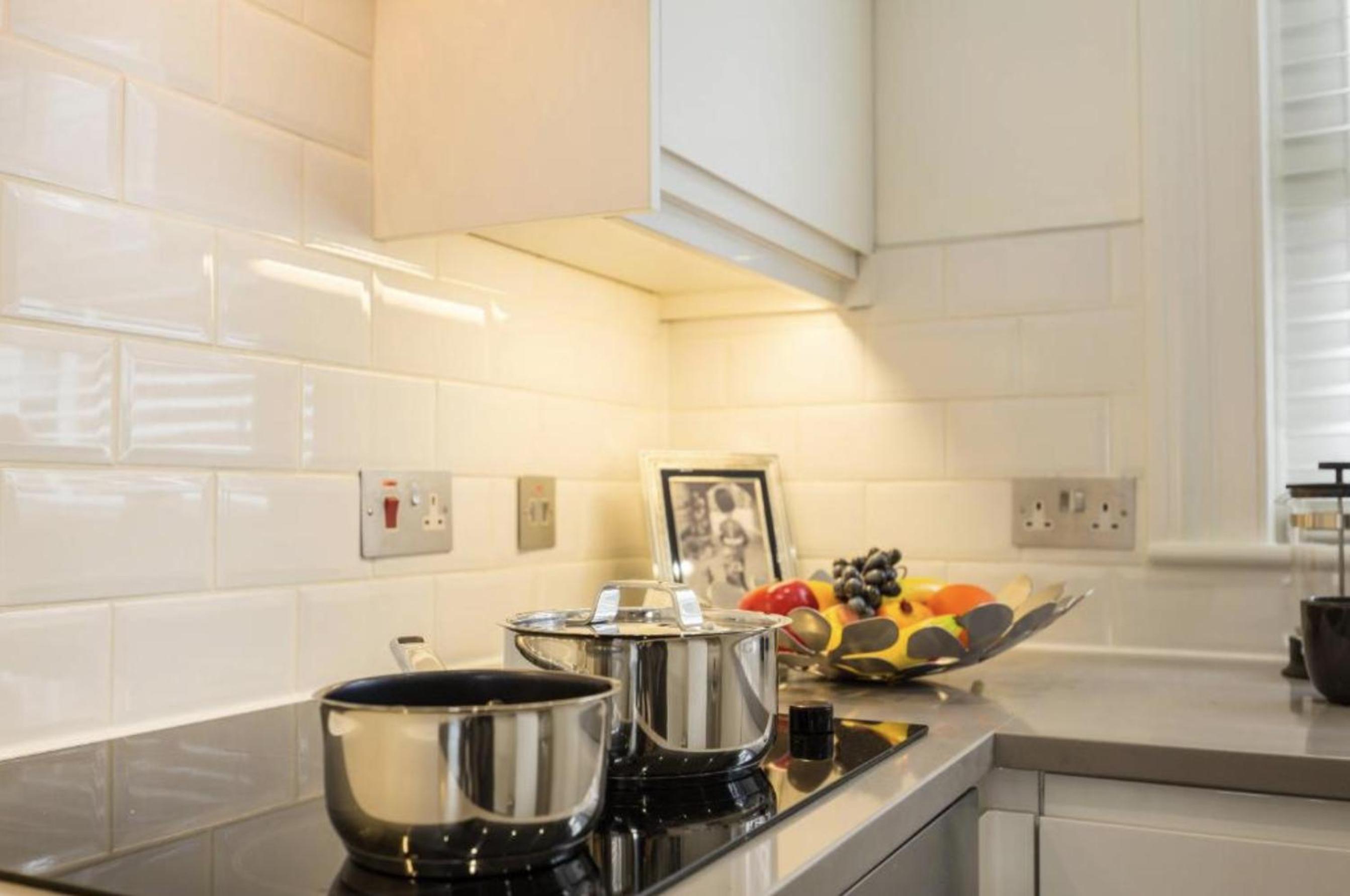 Covent Garden 2BR - Urban Chic Apartment