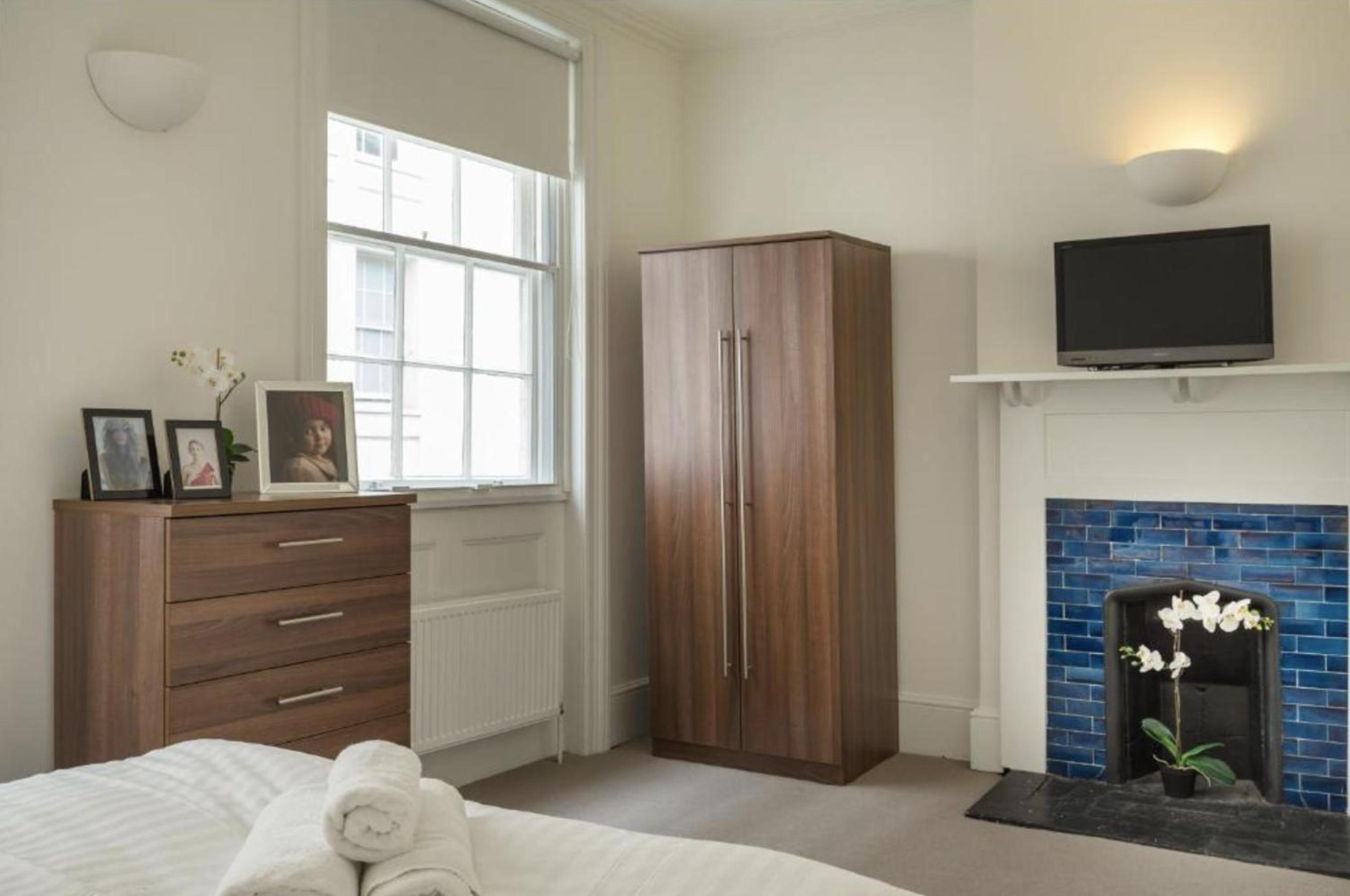 Covent Garden 2BR - Urban Chic Apartment