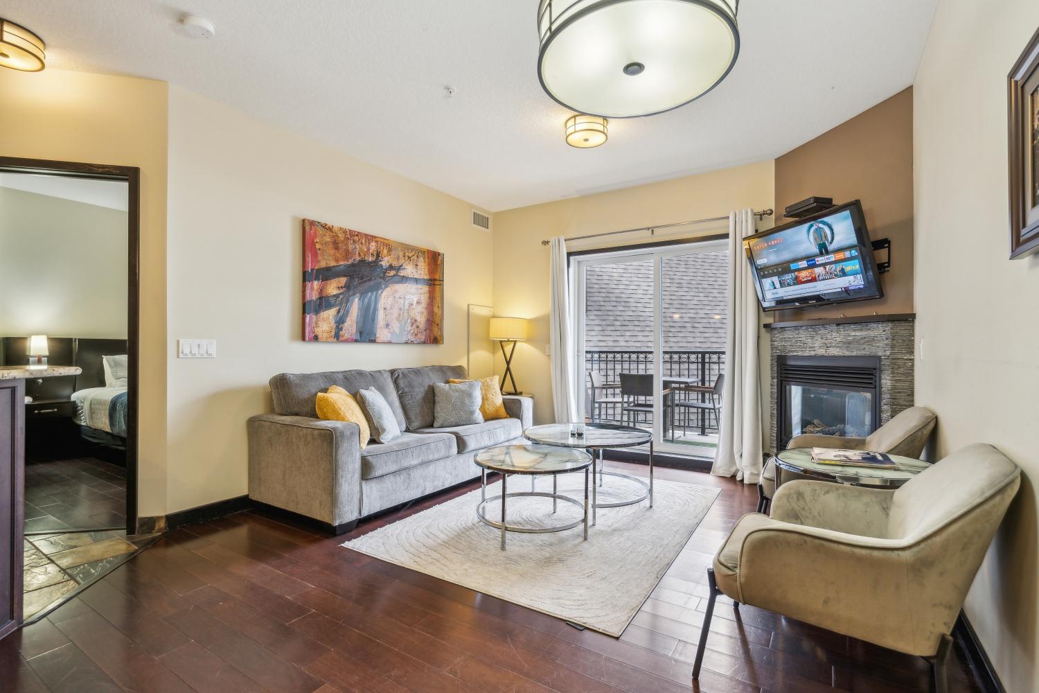 Cozy One Bedroom Condo with Indoor Pool and HotTub