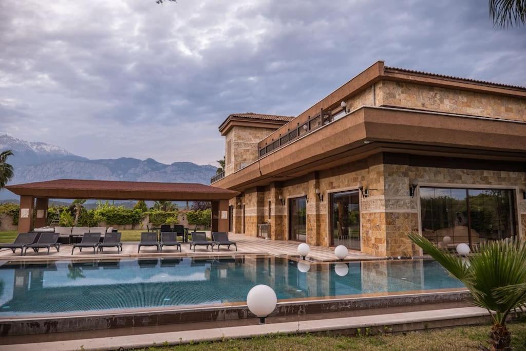 Aura Villas #1 view 3
