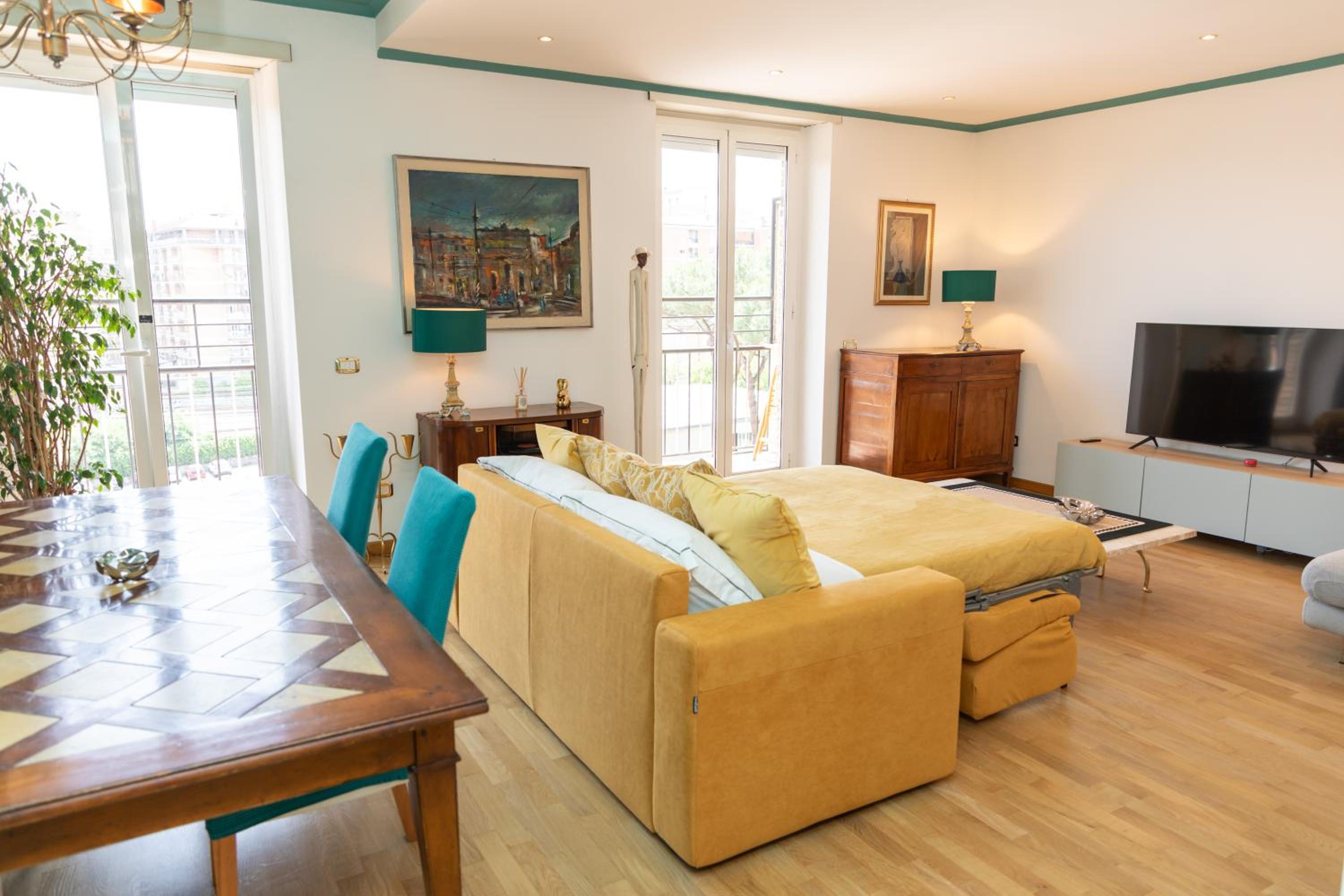 Stefania's Luxury Apartment