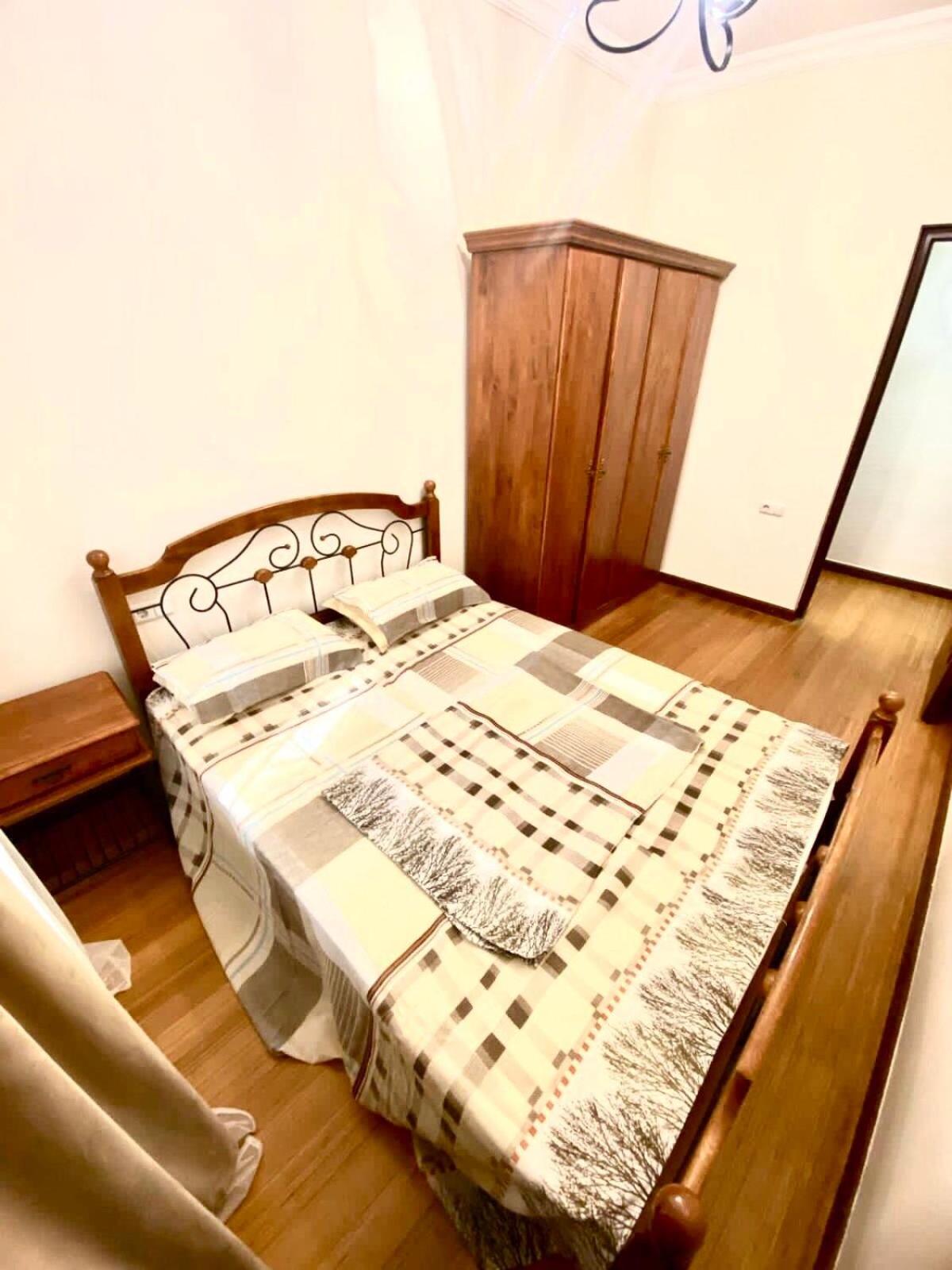 2Bedroom Apartment in Yerevan on Buzand Street,Near Republic Squere