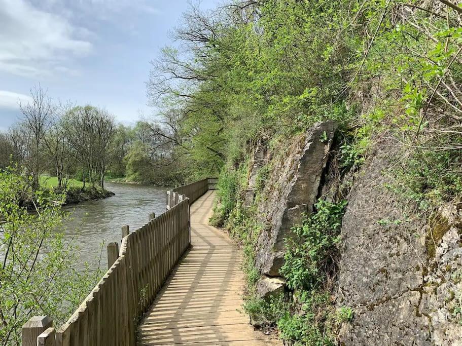 Barbuy - Natuurhuisje in Durbuy - Bar - Zwem - Ontspan