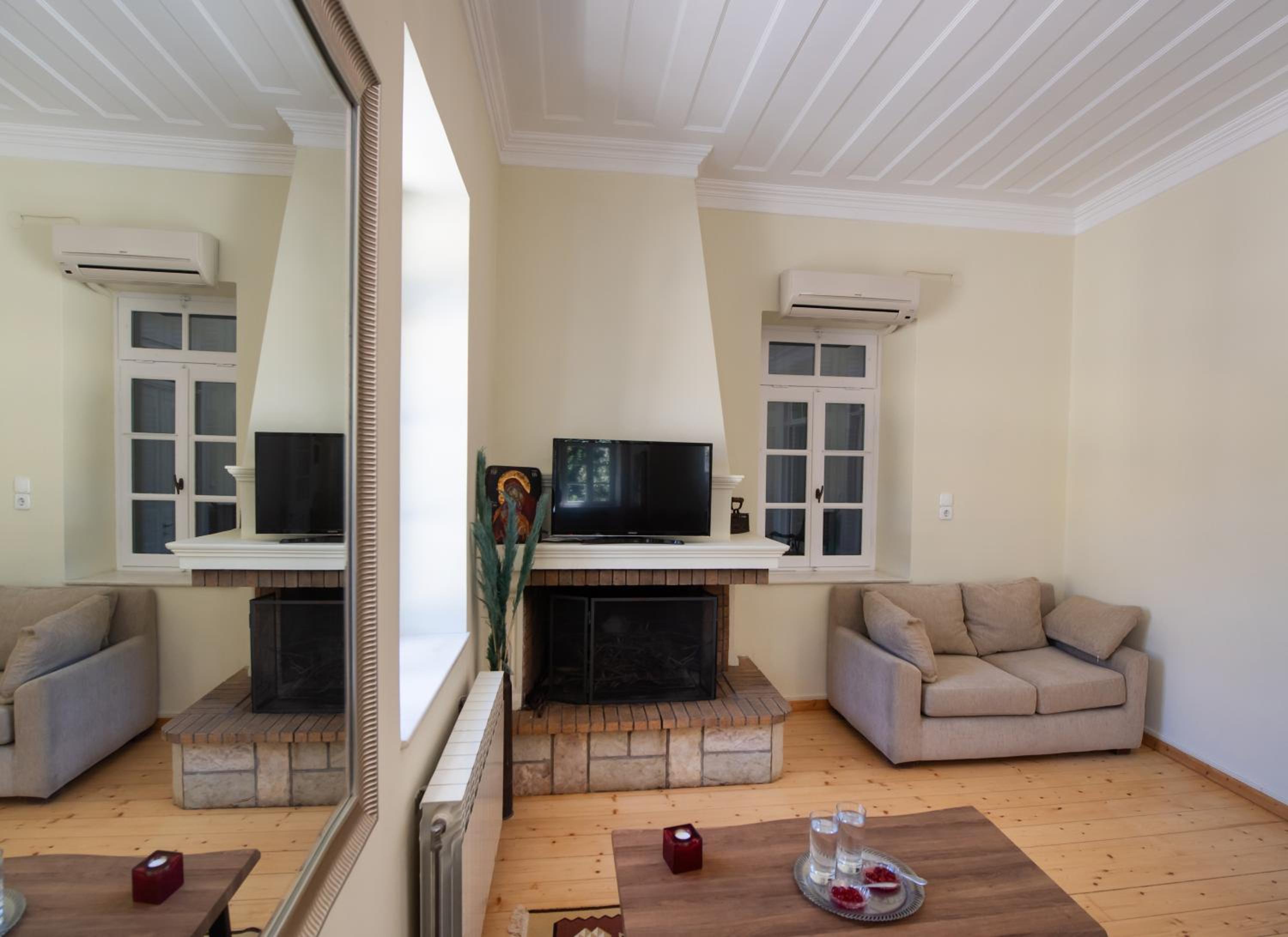 AV Suites - Maria view 5