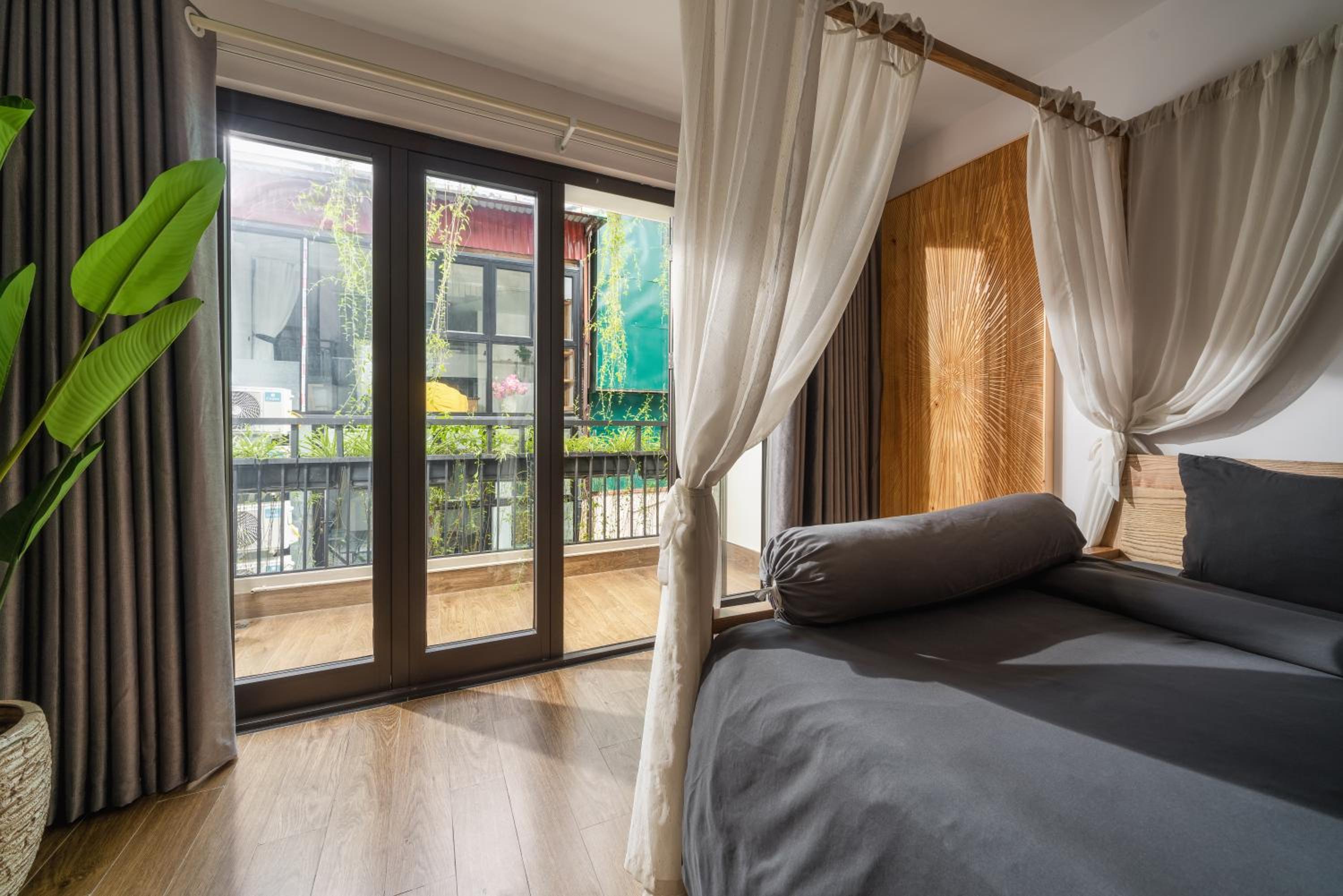 Le's home boutique homestay in the center Hanoi Old quarter