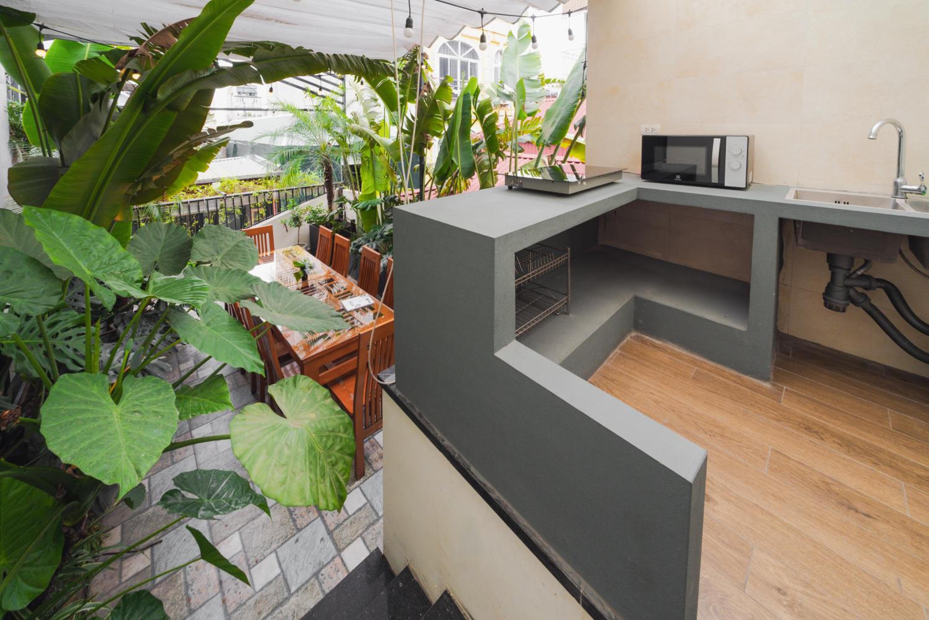 Le's home boutique homestay in the center Hanoi Old quarter