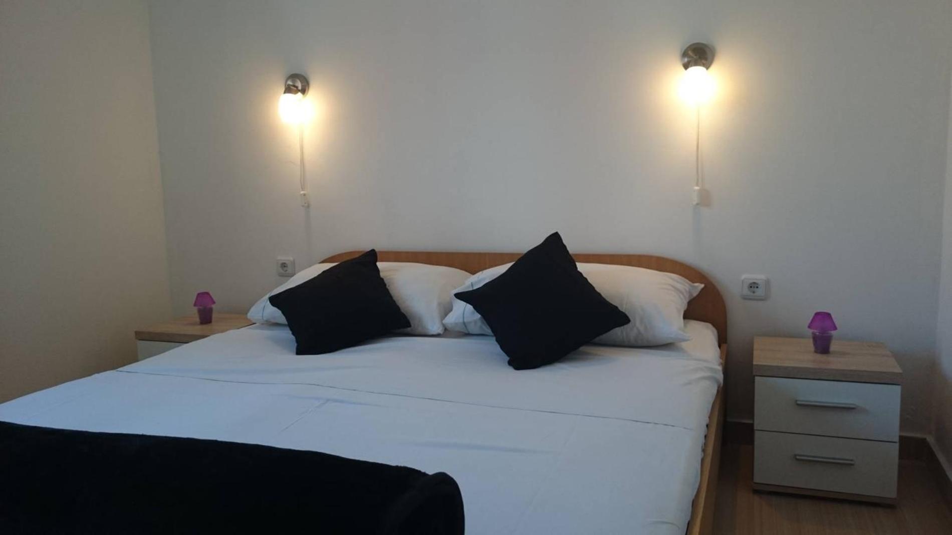 Apartman 7 m od mora view 4
