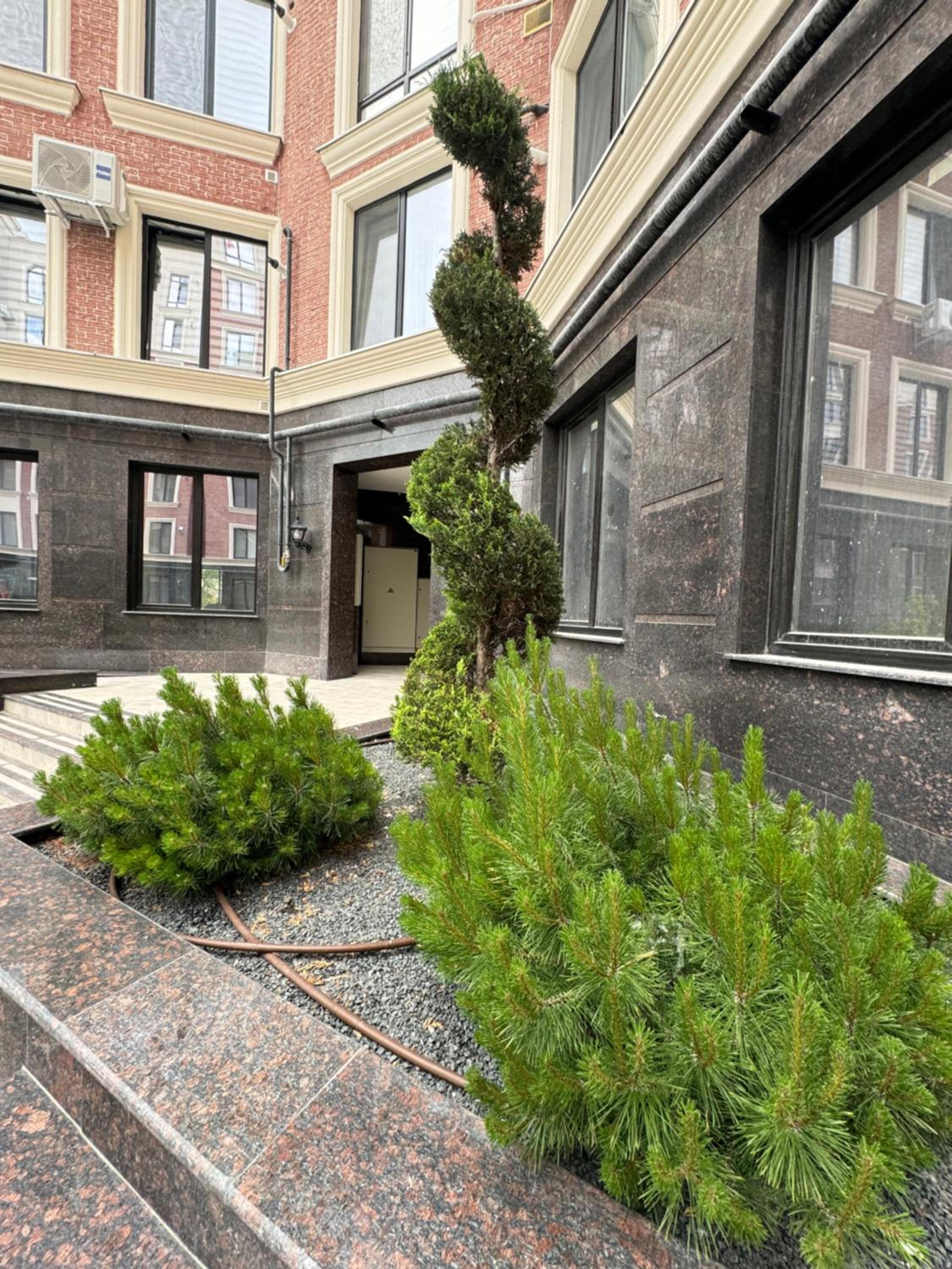 Central Beautiful Apartment with Parking