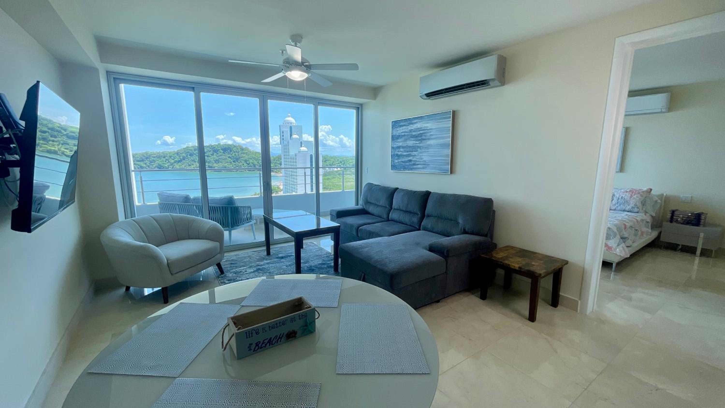 12B - Cozy Apartment with Stunning Ocean View view 4