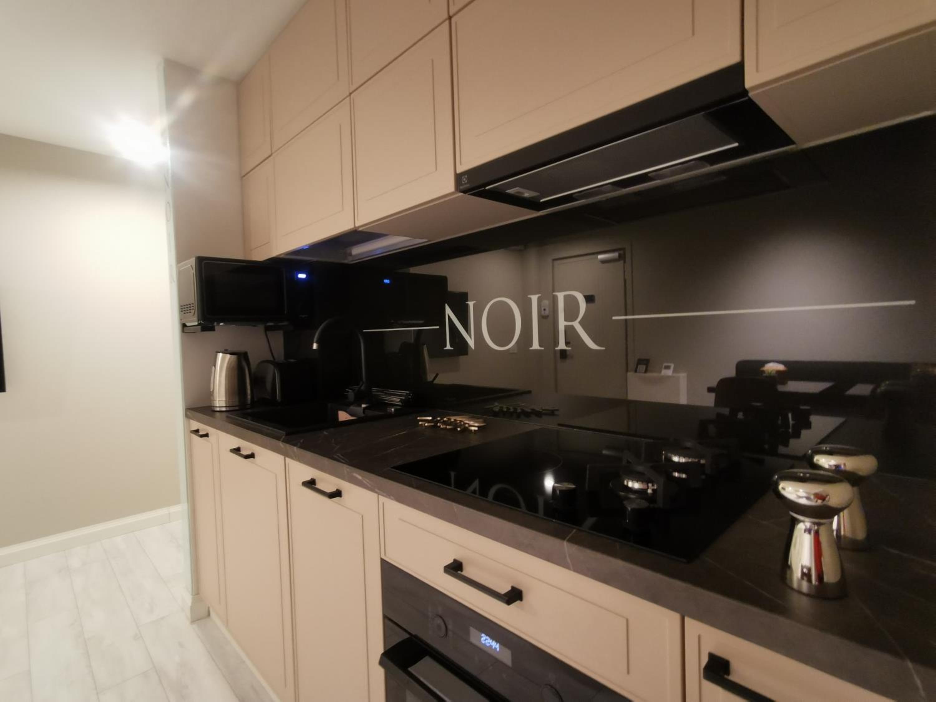 Noir Apartment
