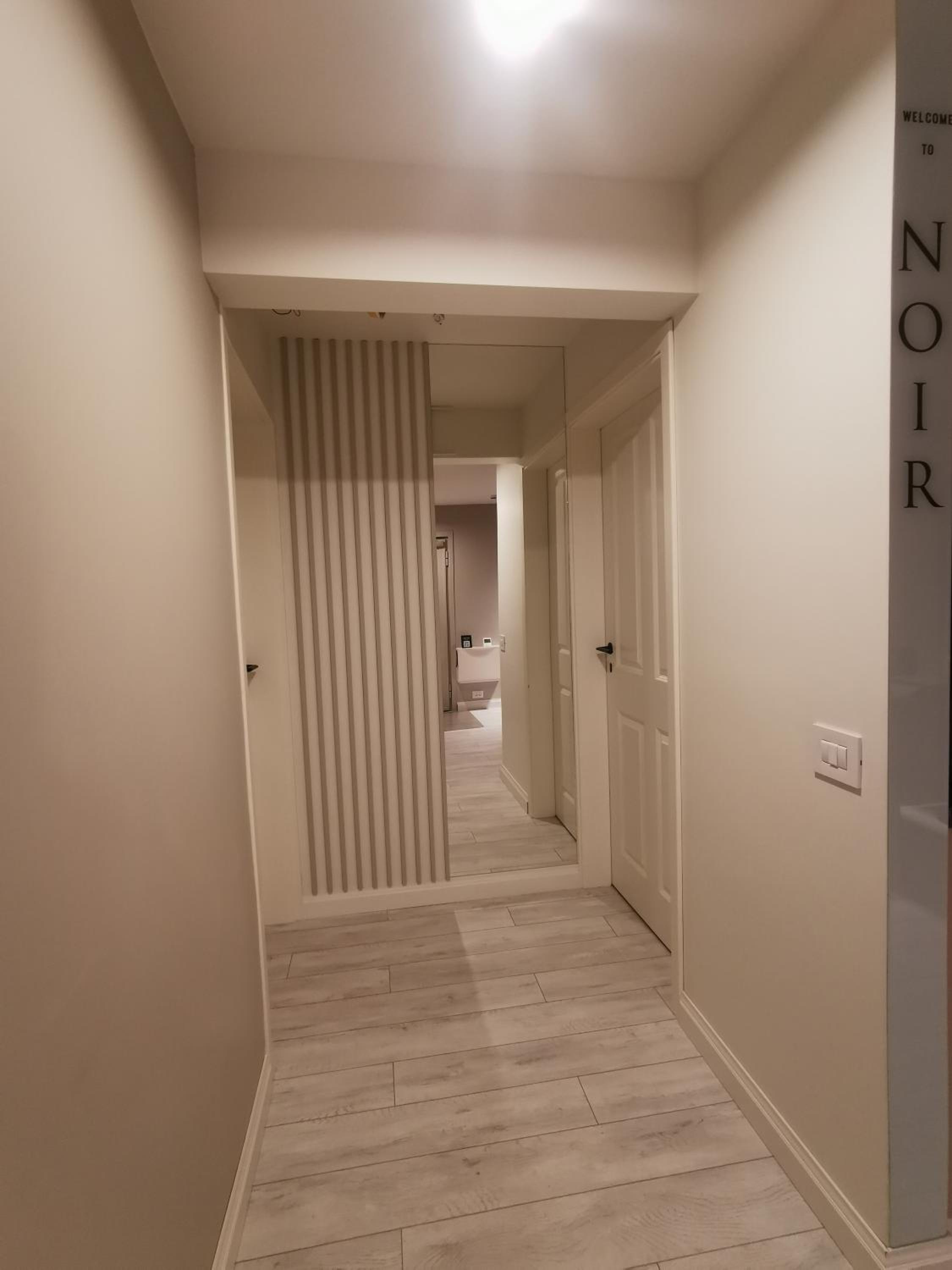 Noir Apartment