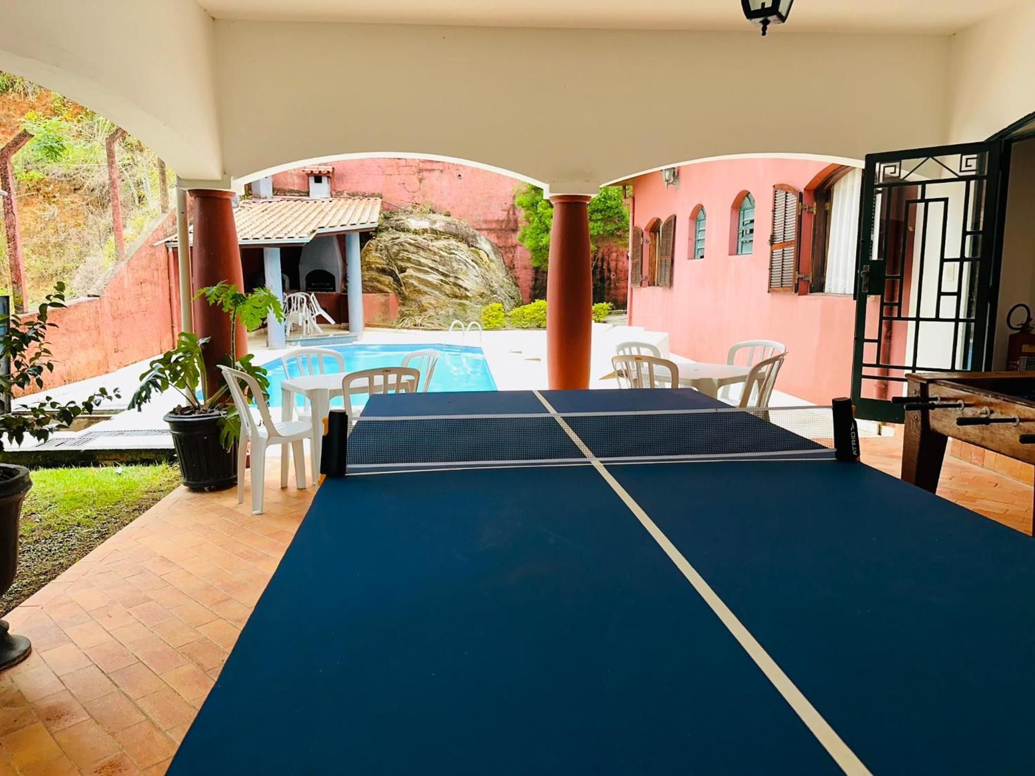 Cantinho da Vó Lena Casa Familiar com 4 Suítes, Piscina e Lazer em Lindóia