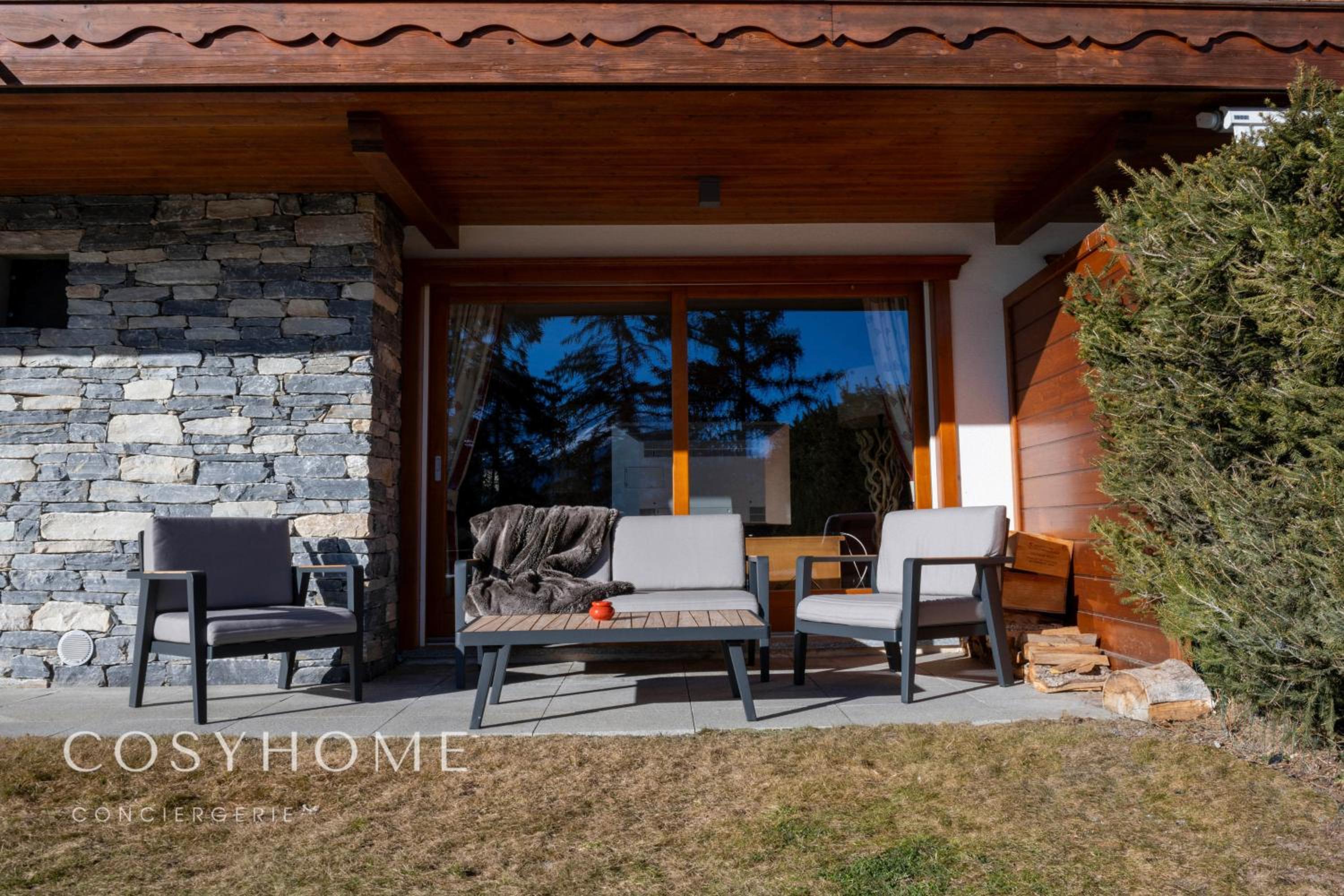 Le Saint Georges l Jardin et vue l By CosyHome