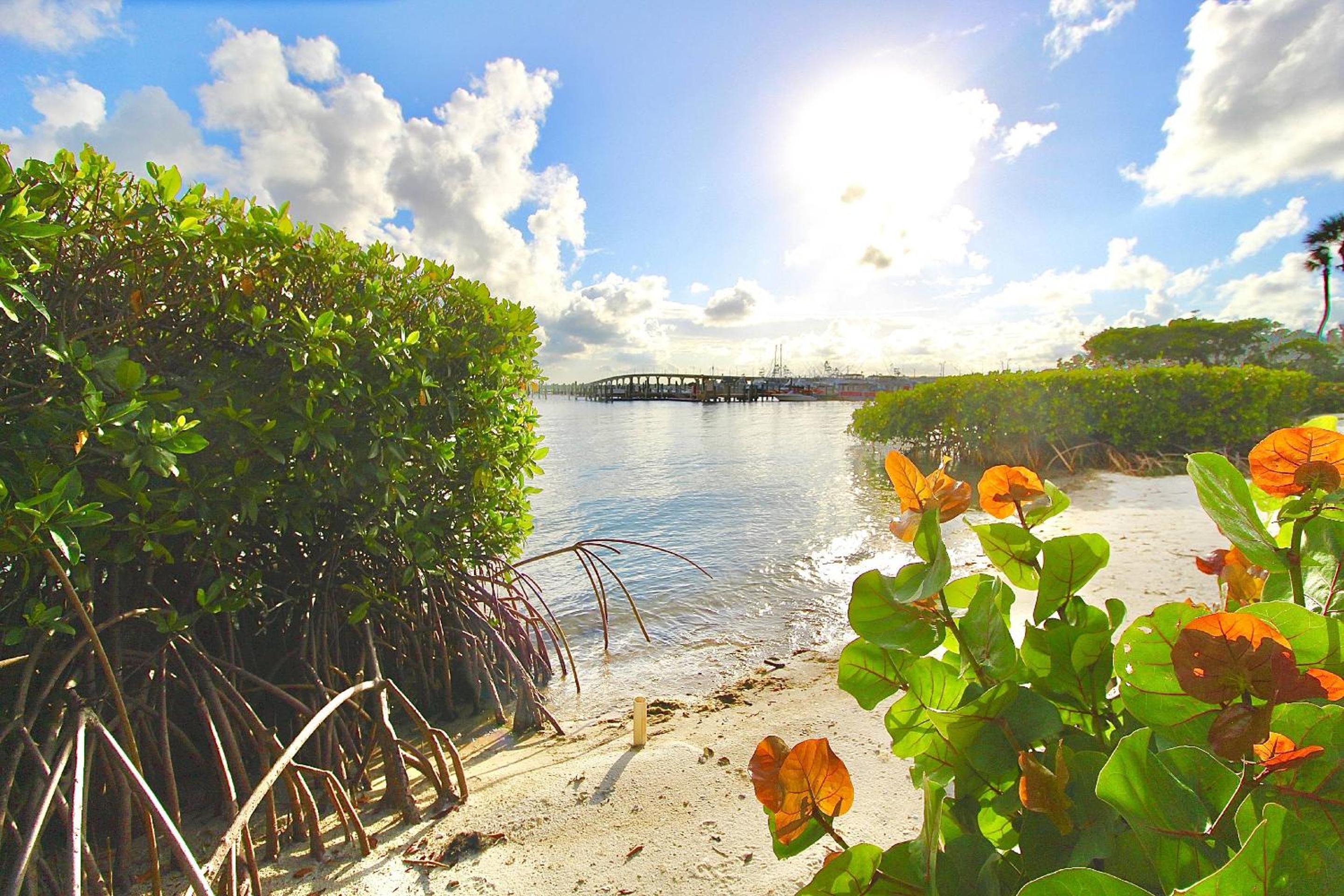 The Riverwood Hutchinson Island