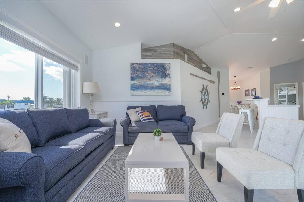 Private 174ft Dock, Boat Launch, Sombrero Beach view 5