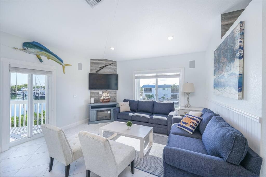 Private 174ft Dock, Boat Launch, Sombrero Beach view 4