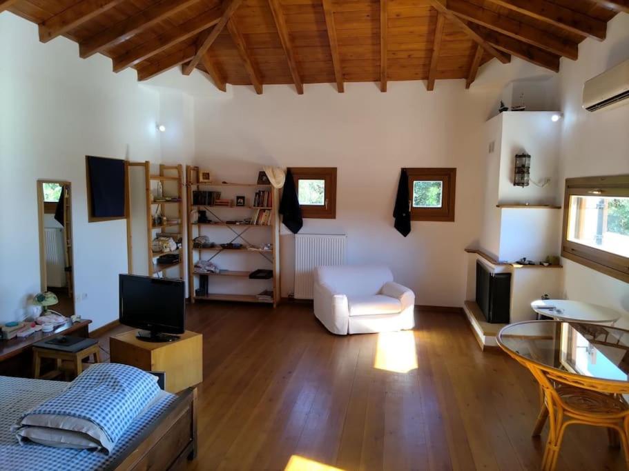 Villa Amadeus Secluded oasis hosting up to 12 view 2