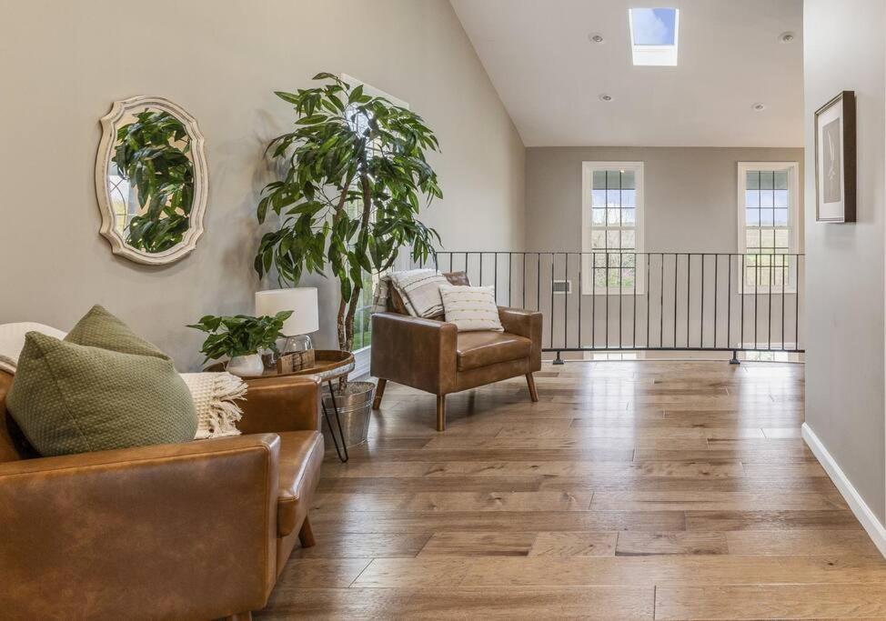 Glencairn Knoll