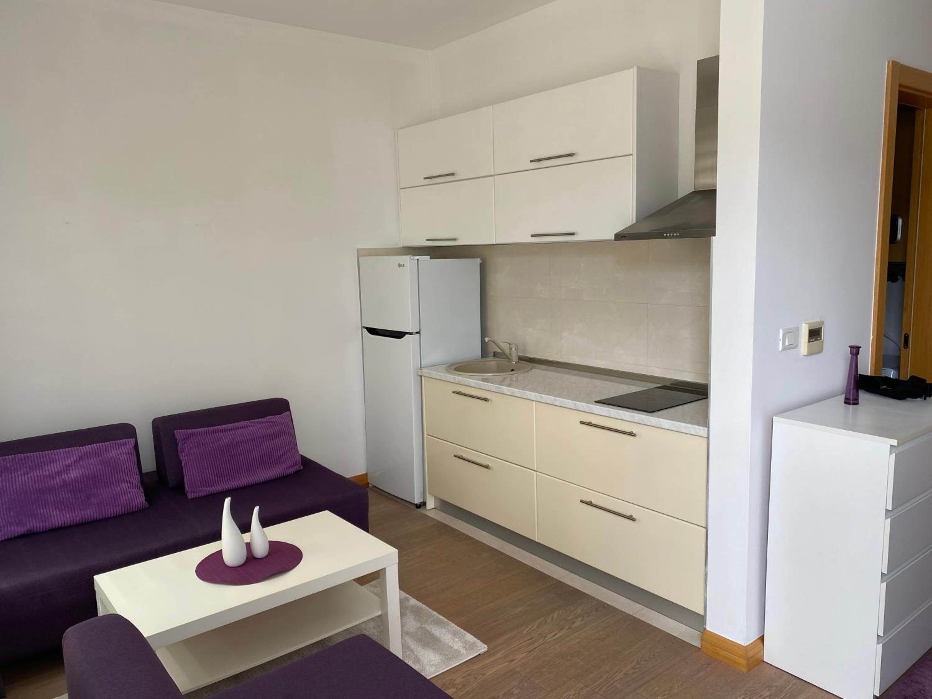 Aledora Studio Apartment photo 4
