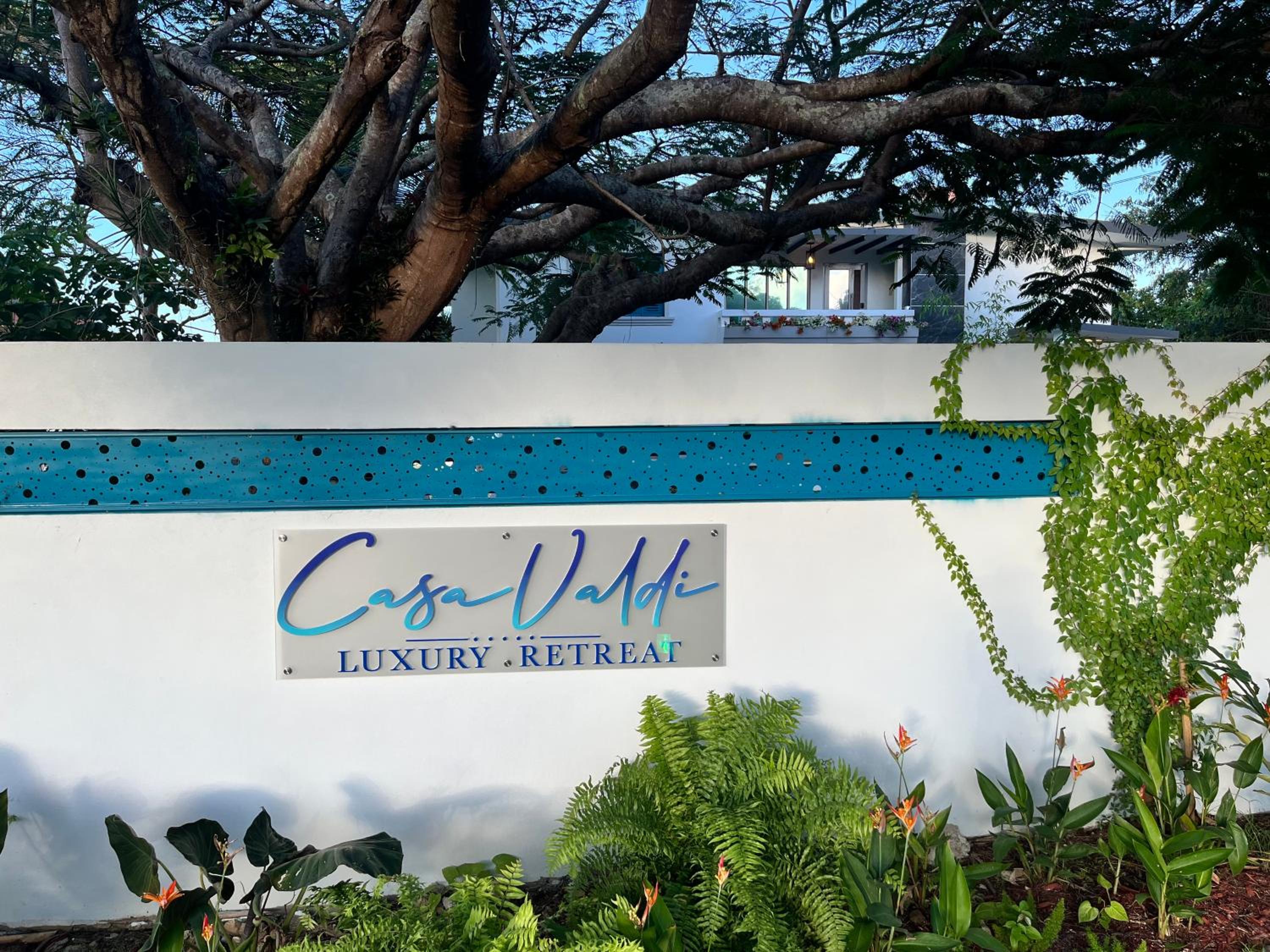 Casa Valdi Luxury Retreat view 5