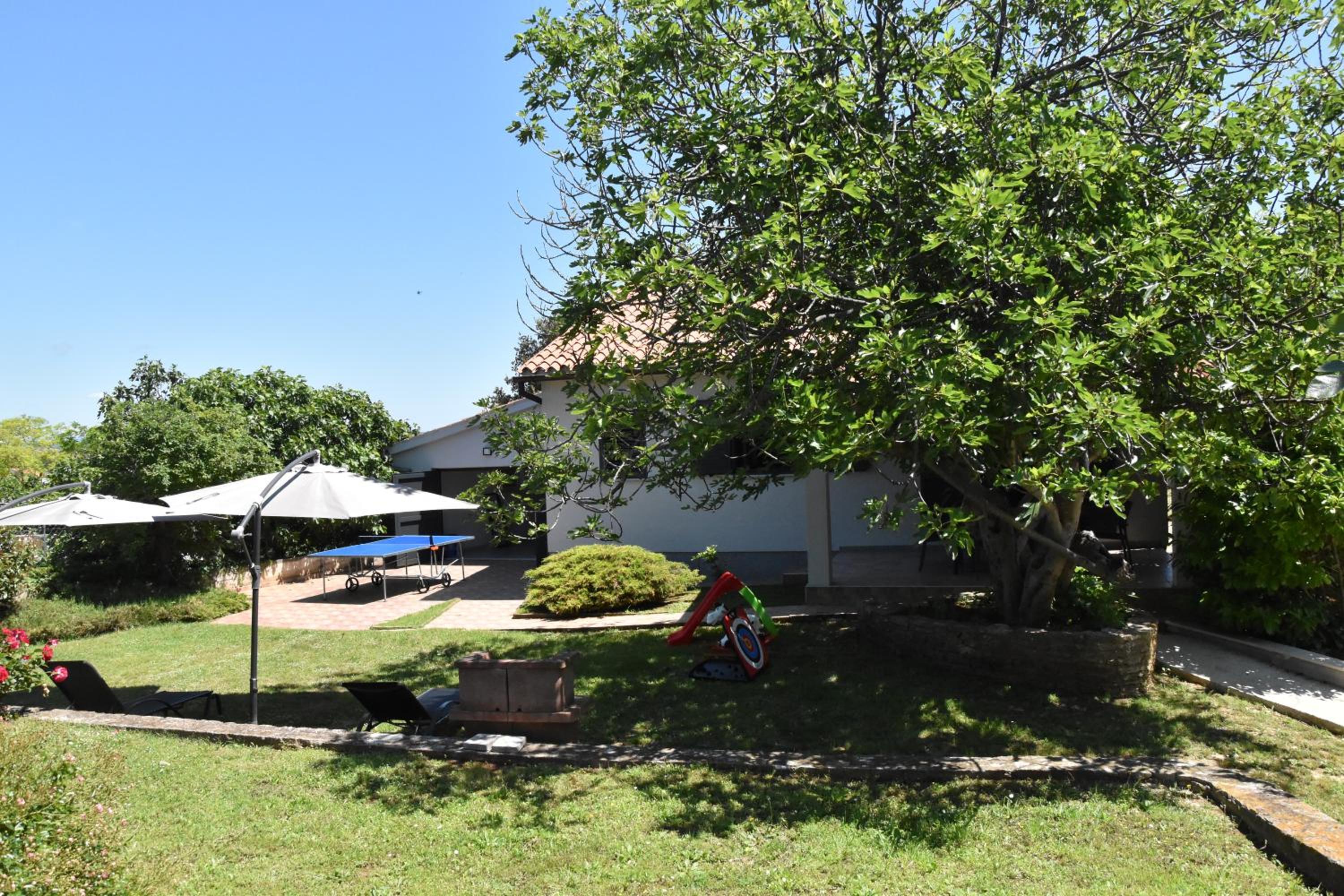 Vacation home Pula view 5