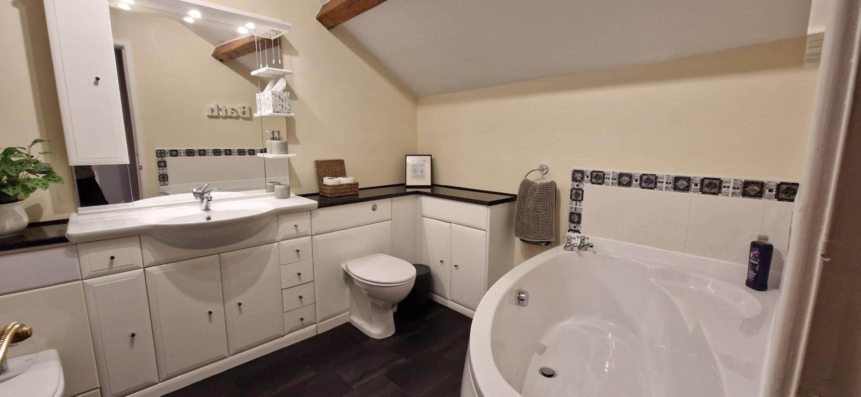 Two bedroom character cottage