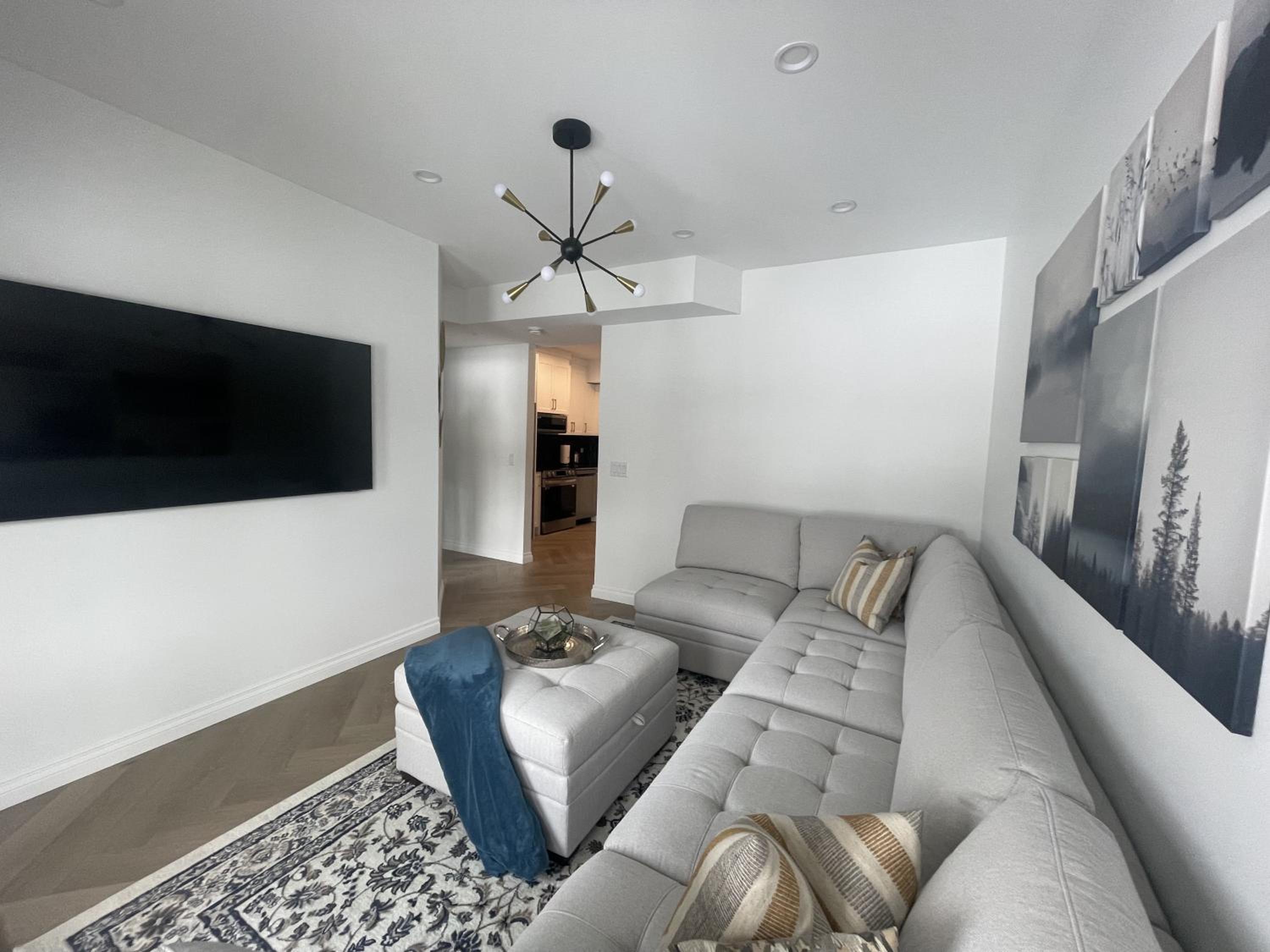 Elite Guest Walkout Basement Suite Retreat