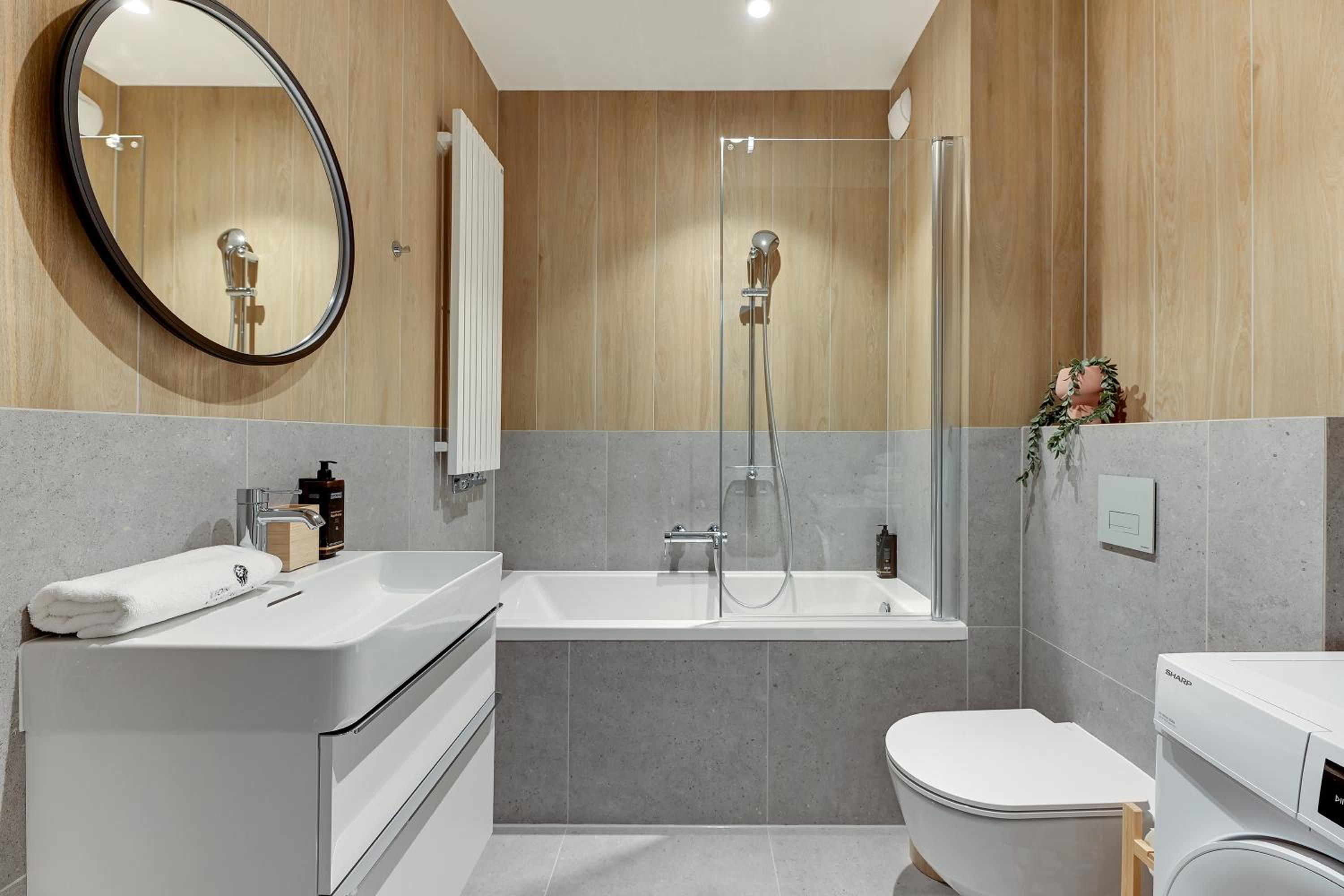 Gdańsk Old Town Scala F suites with Parking by Lion Apartments