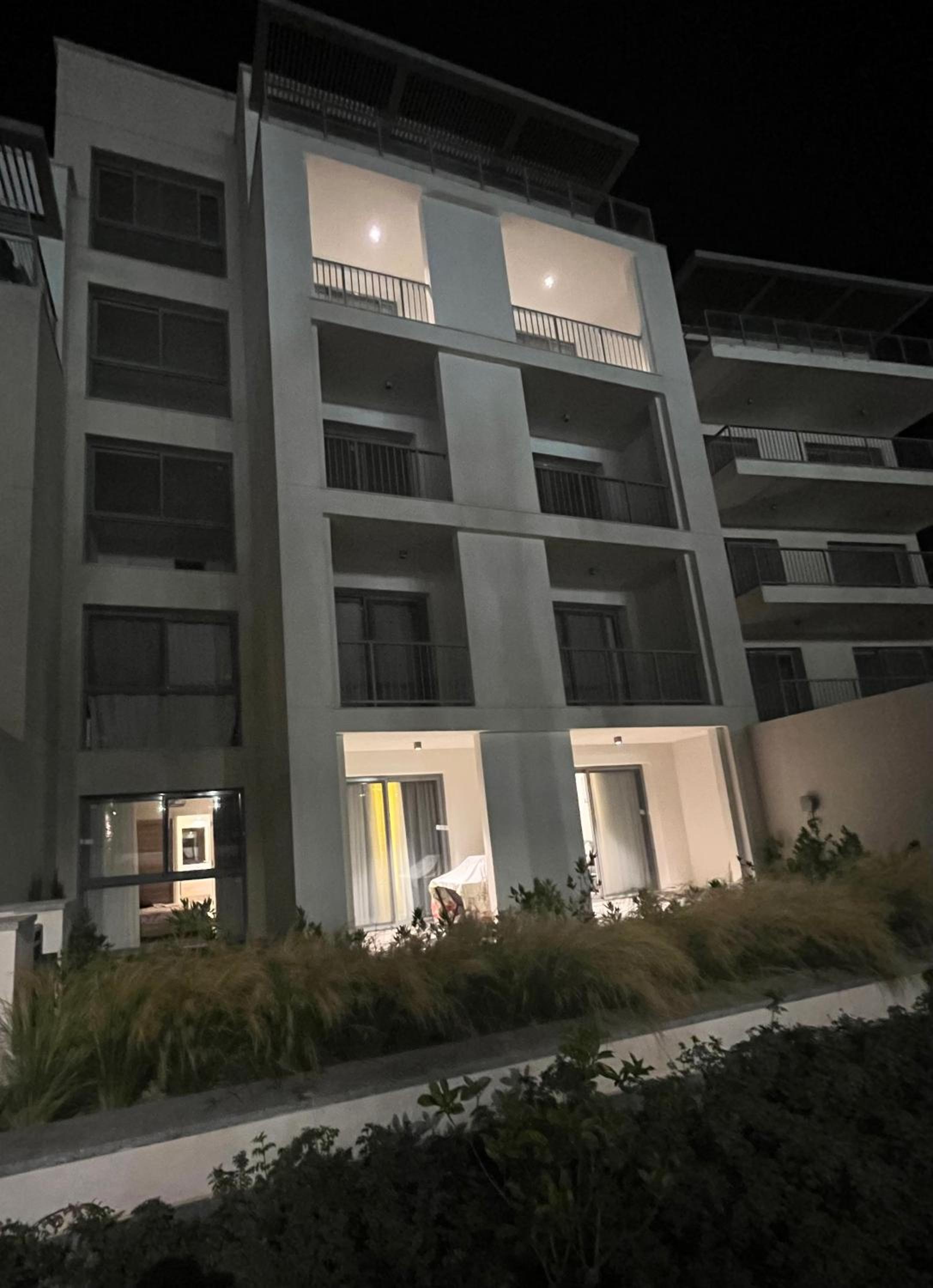 Luxury Chalet with Private Garden & Pool View in Marassi