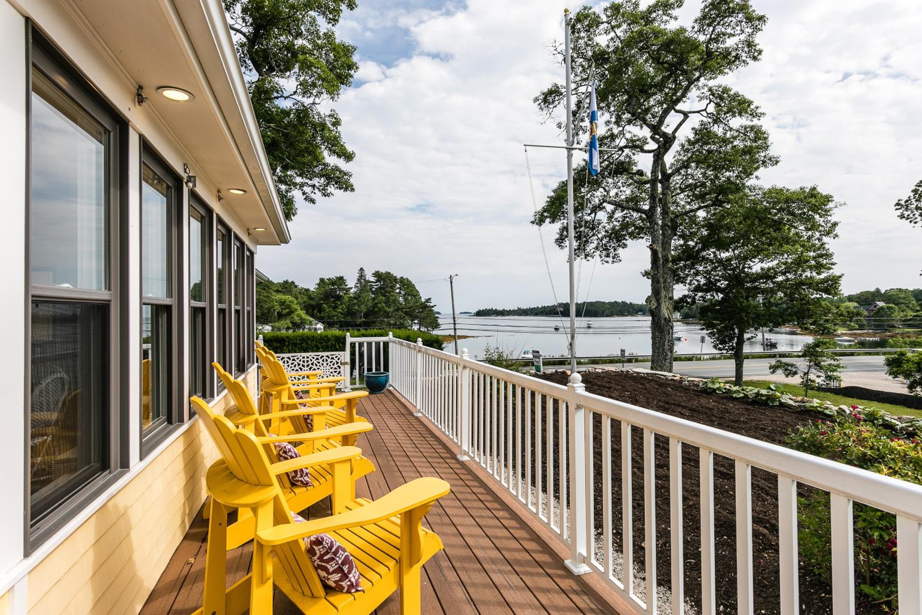 The Oaks Seaside Retreat