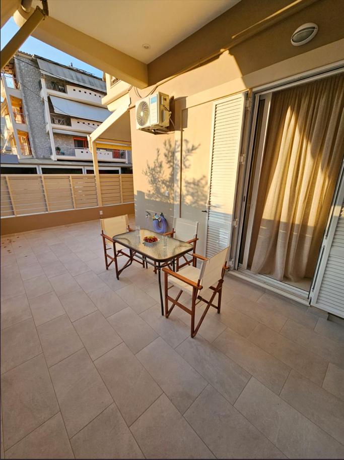 Nikolas Home II photo 3