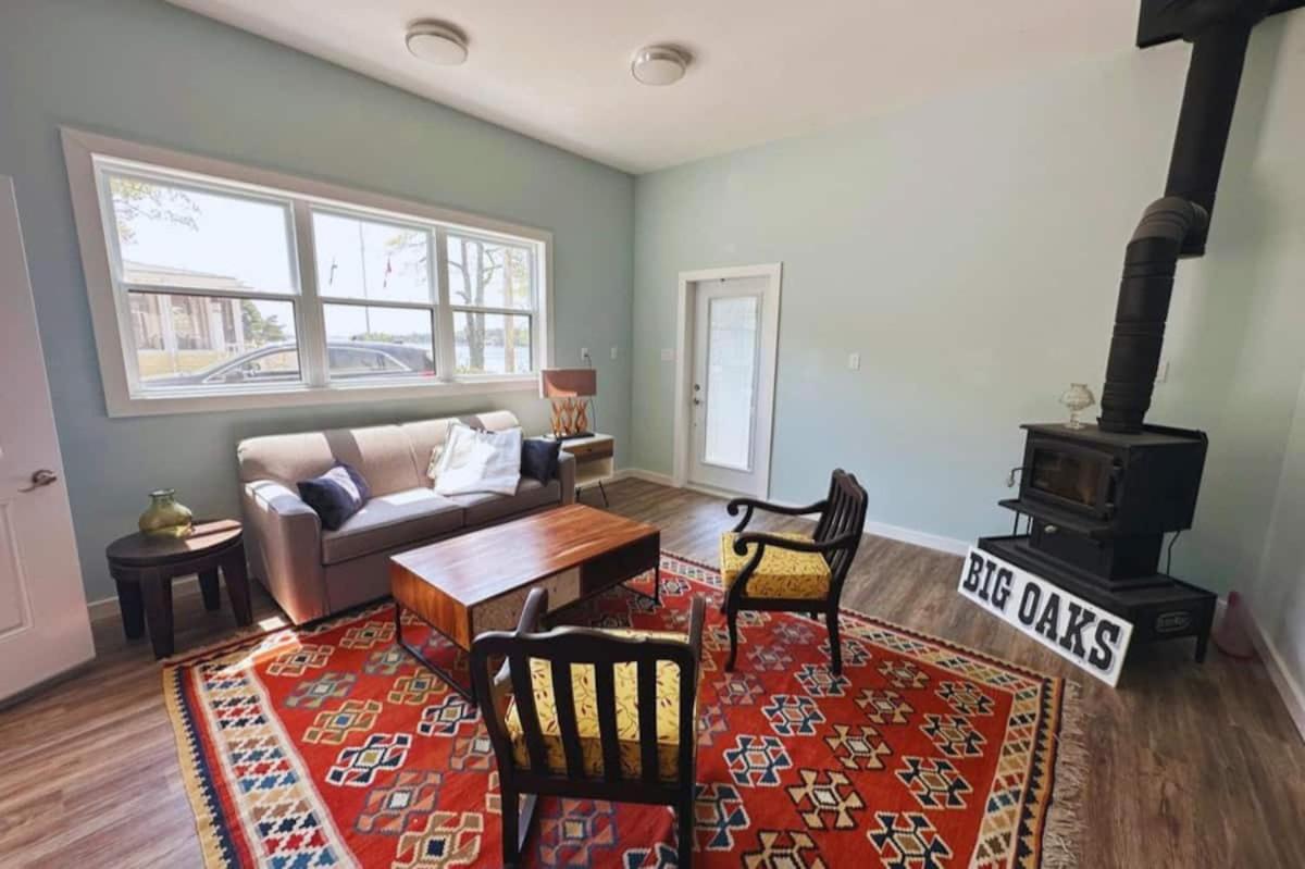 The Oaks Seaside Retreat