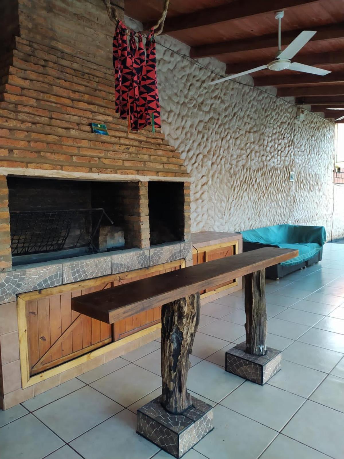 Los Horneros