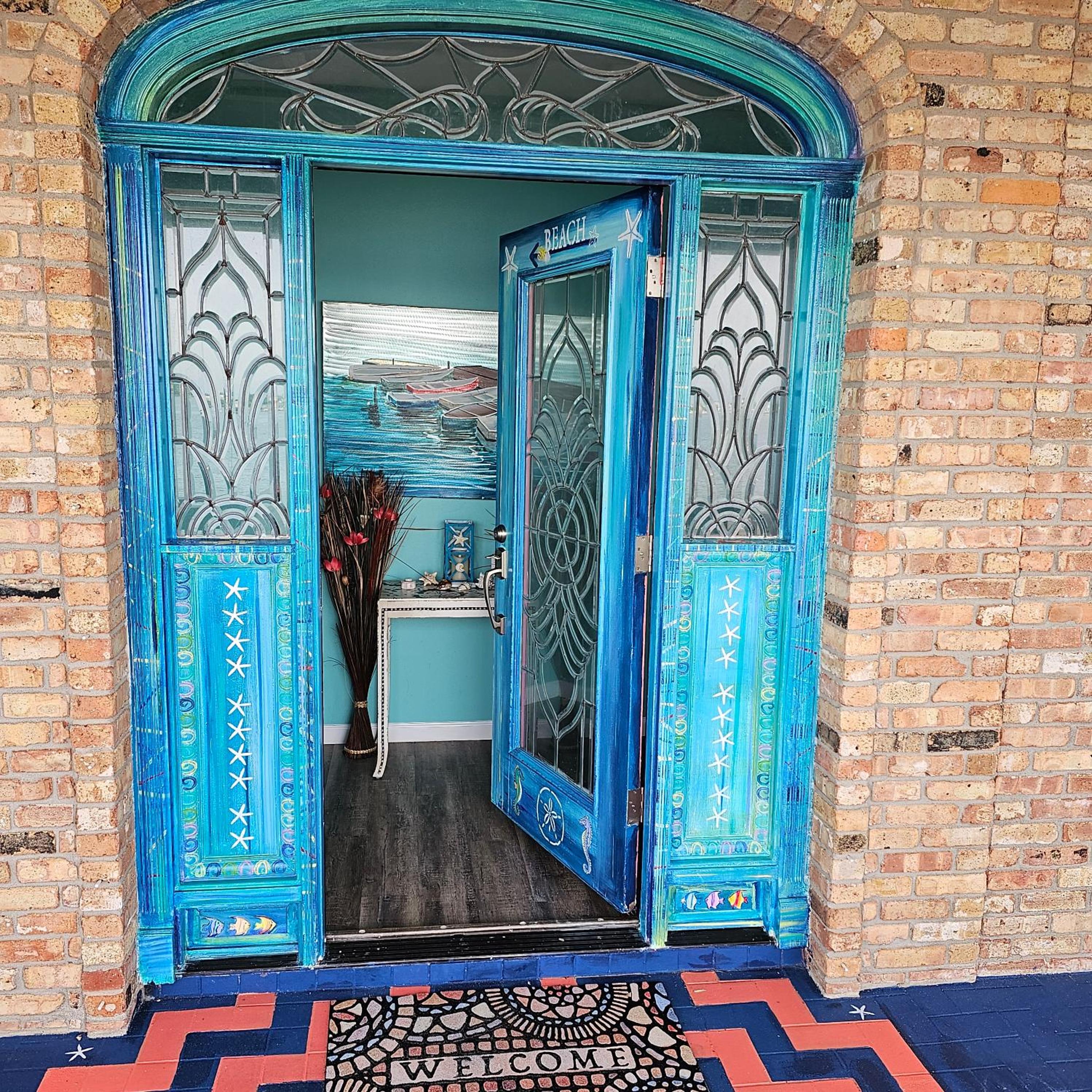 Entire Upper Floor!