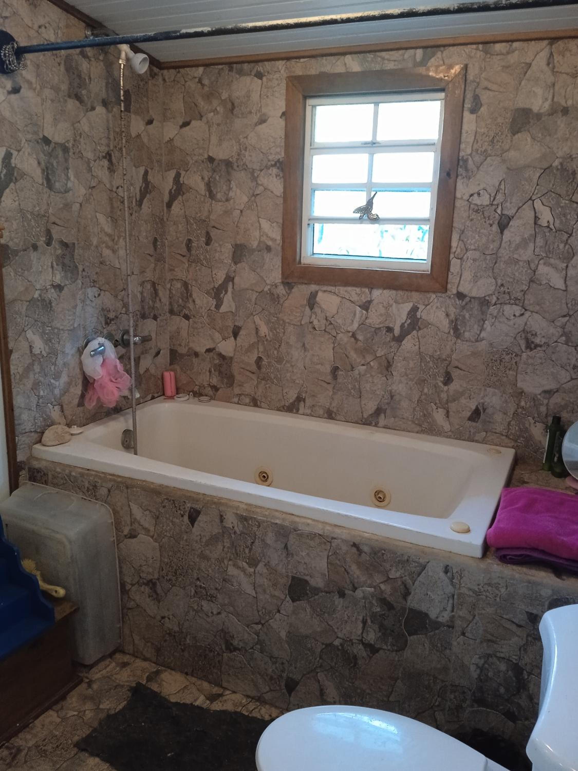 cabaña en la selva