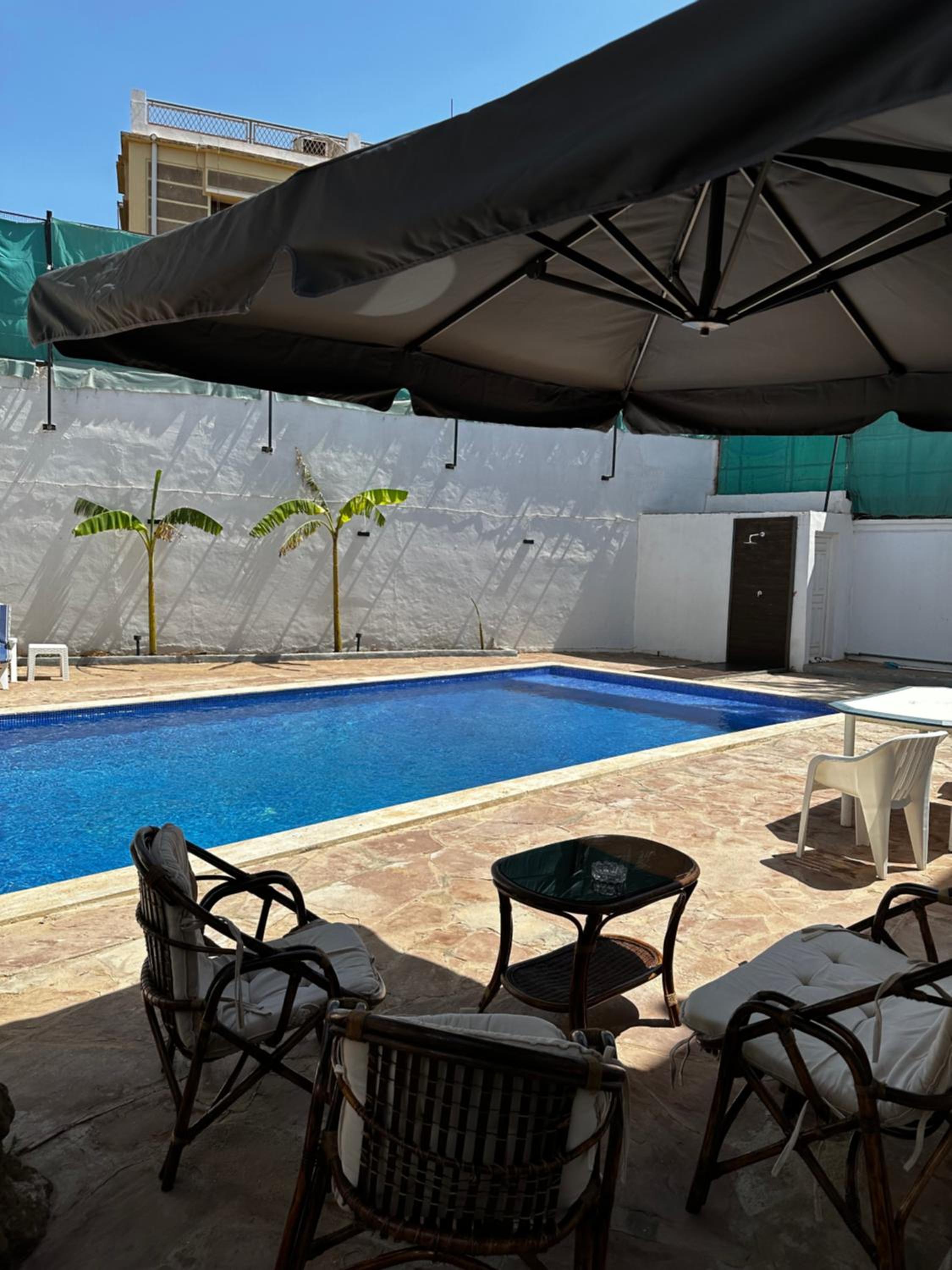 Villa avec piscine et jardin