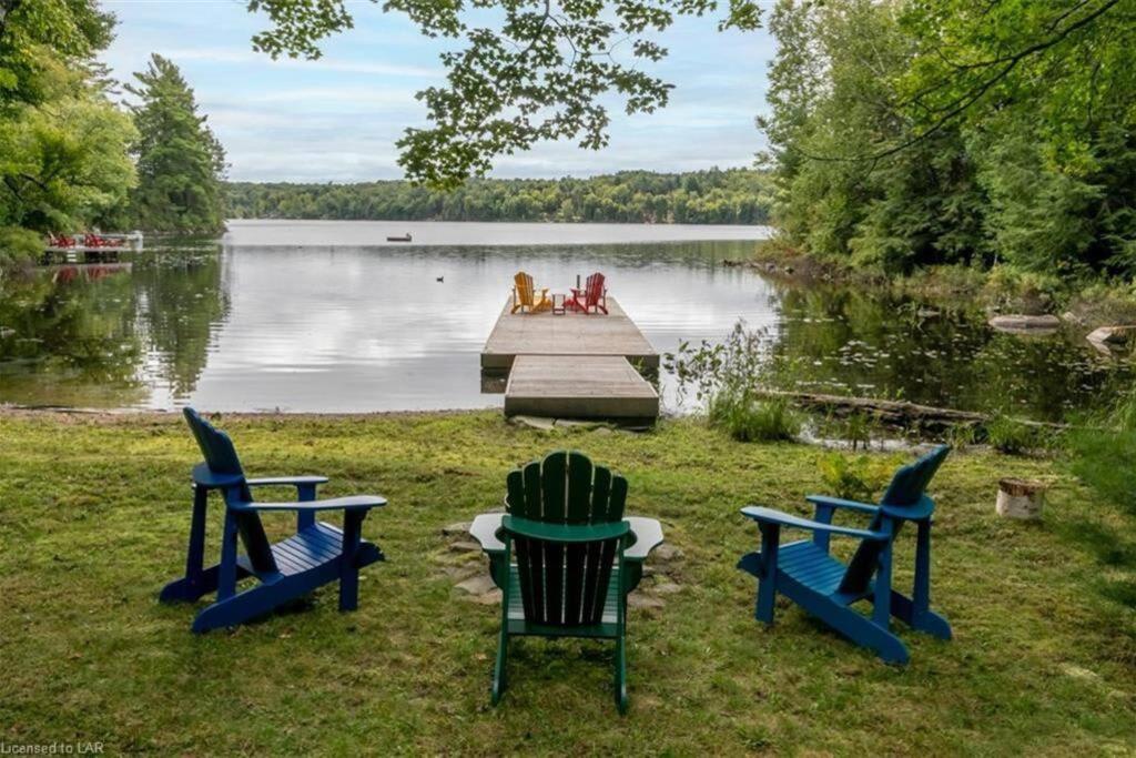 3BR Rebecca Lakehouse with Fireplace Wifi and Dock