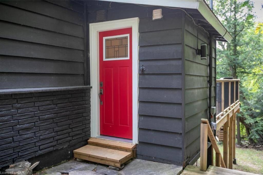 3BR Rebecca Lakehouse with Fireplace Wifi and Dock