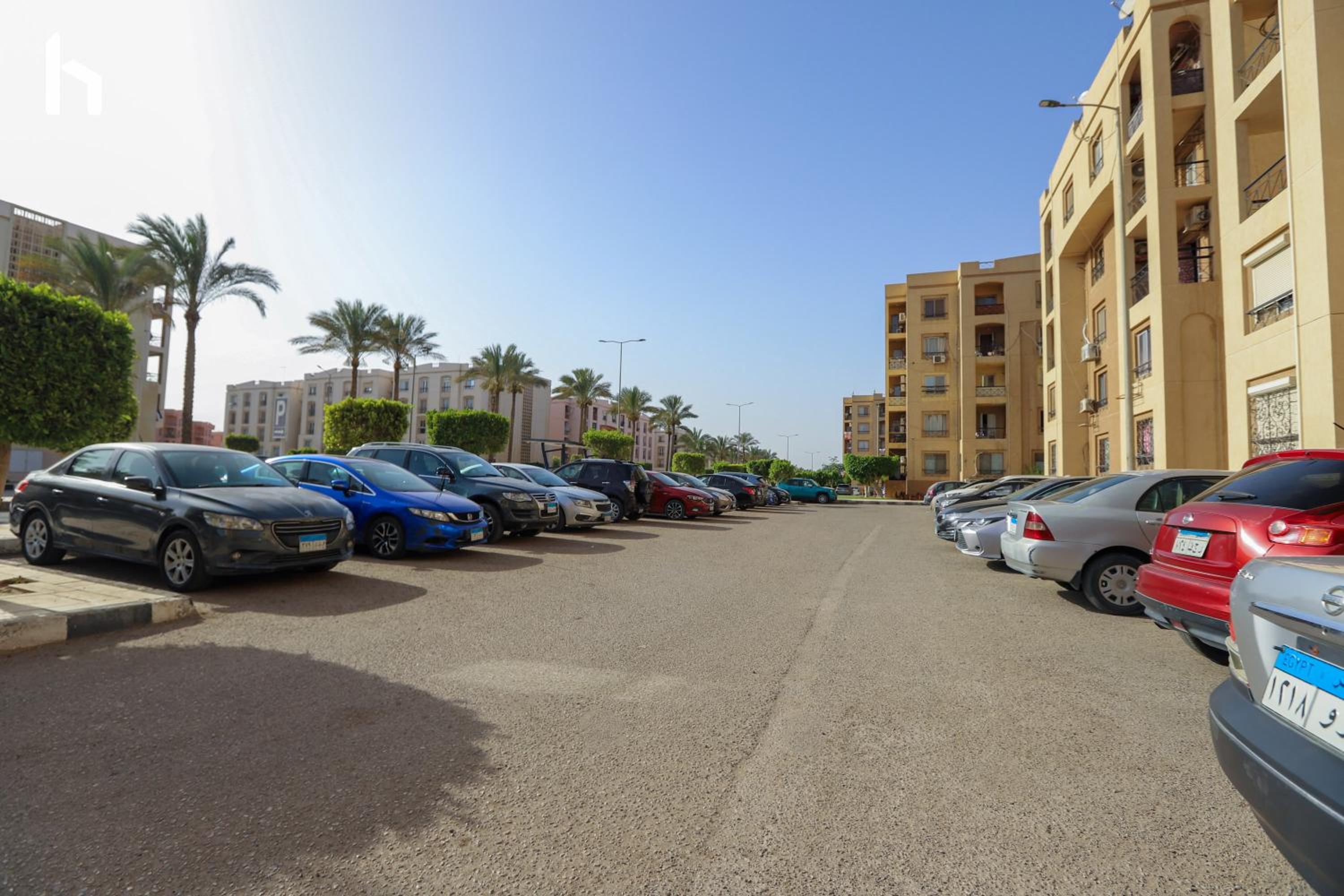 Central -Host Prime Apartment In Rehab City