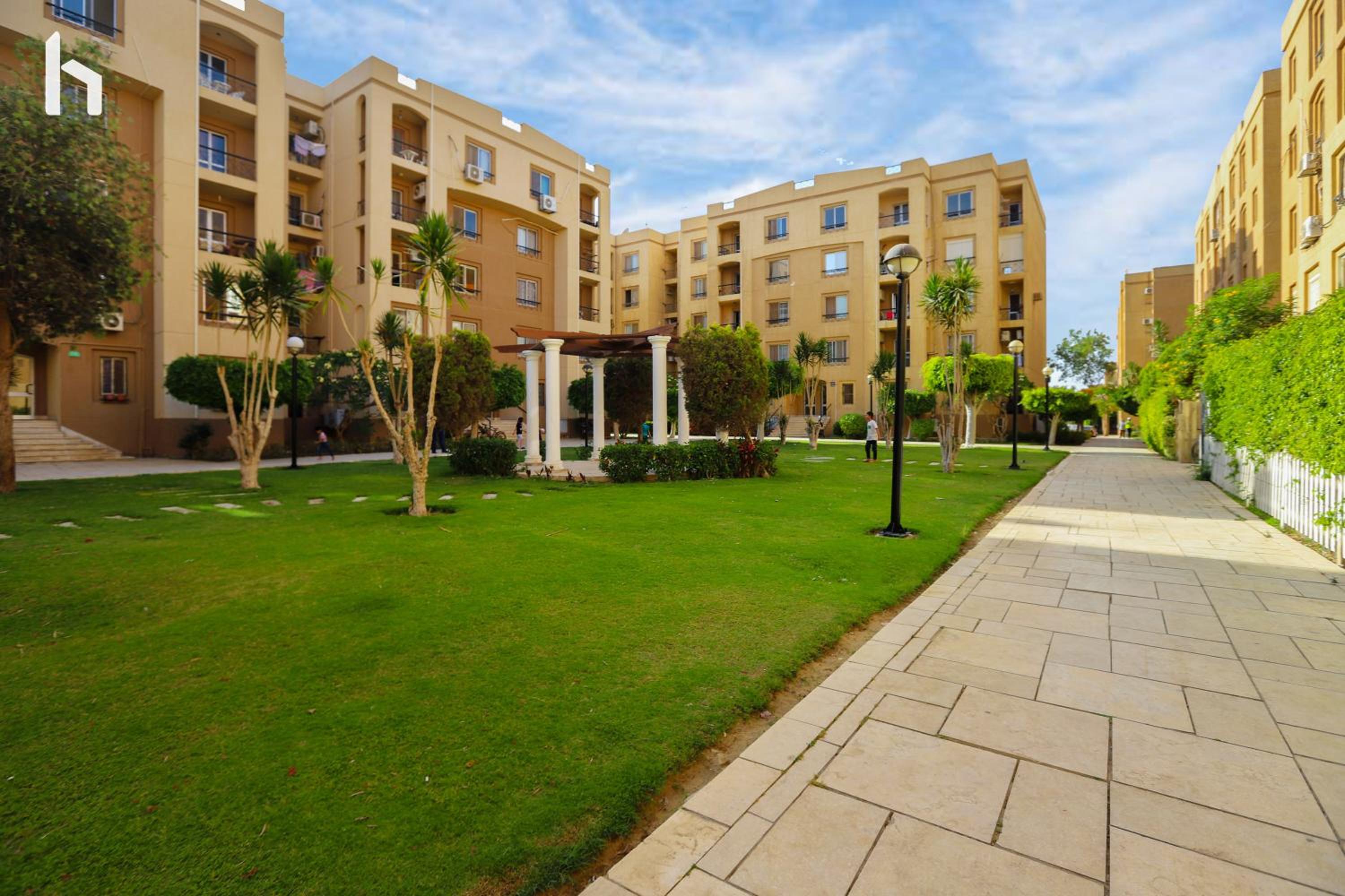 Central -Host Prime Apartment In Rehab City