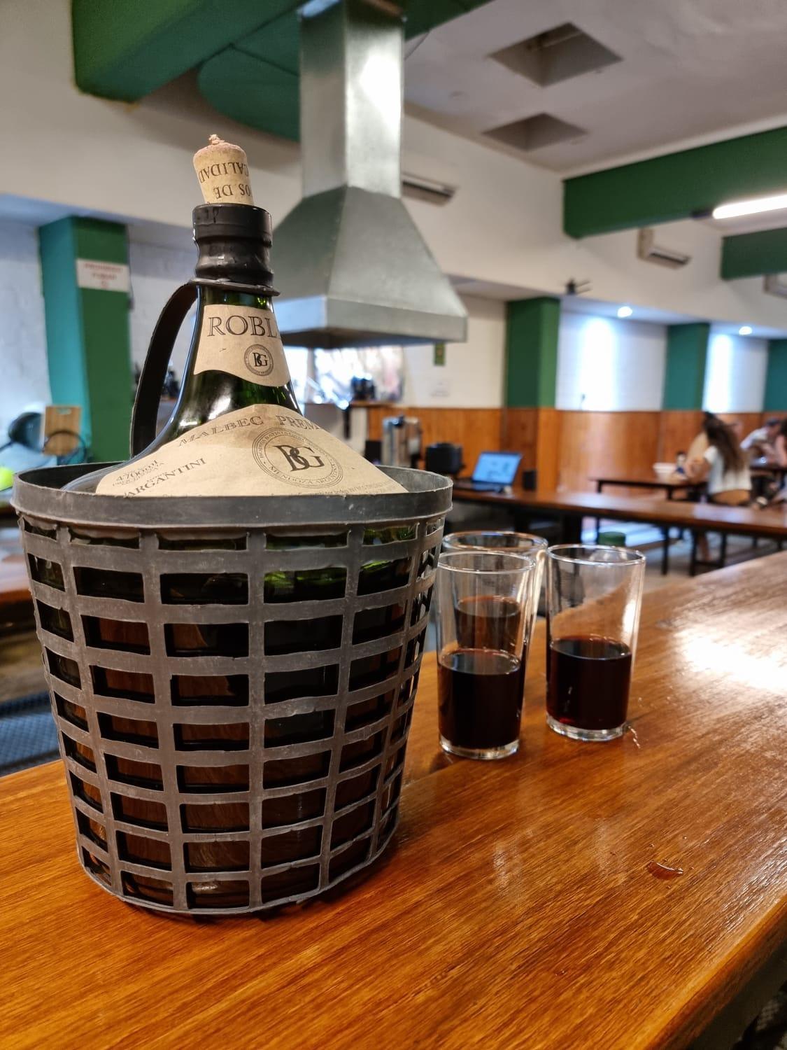 Clover Hostel