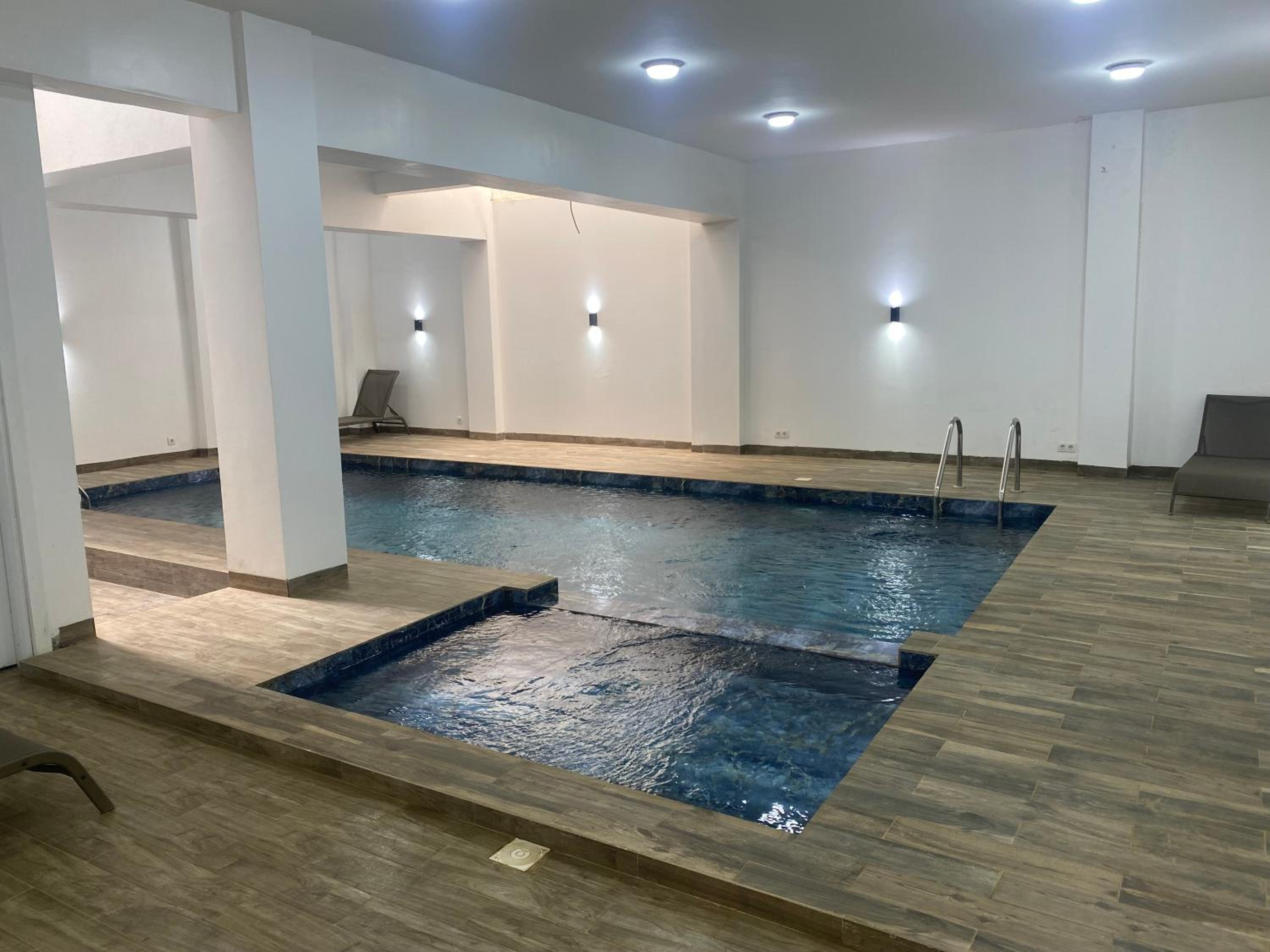 APPARTEMENT DE LUXE view 3