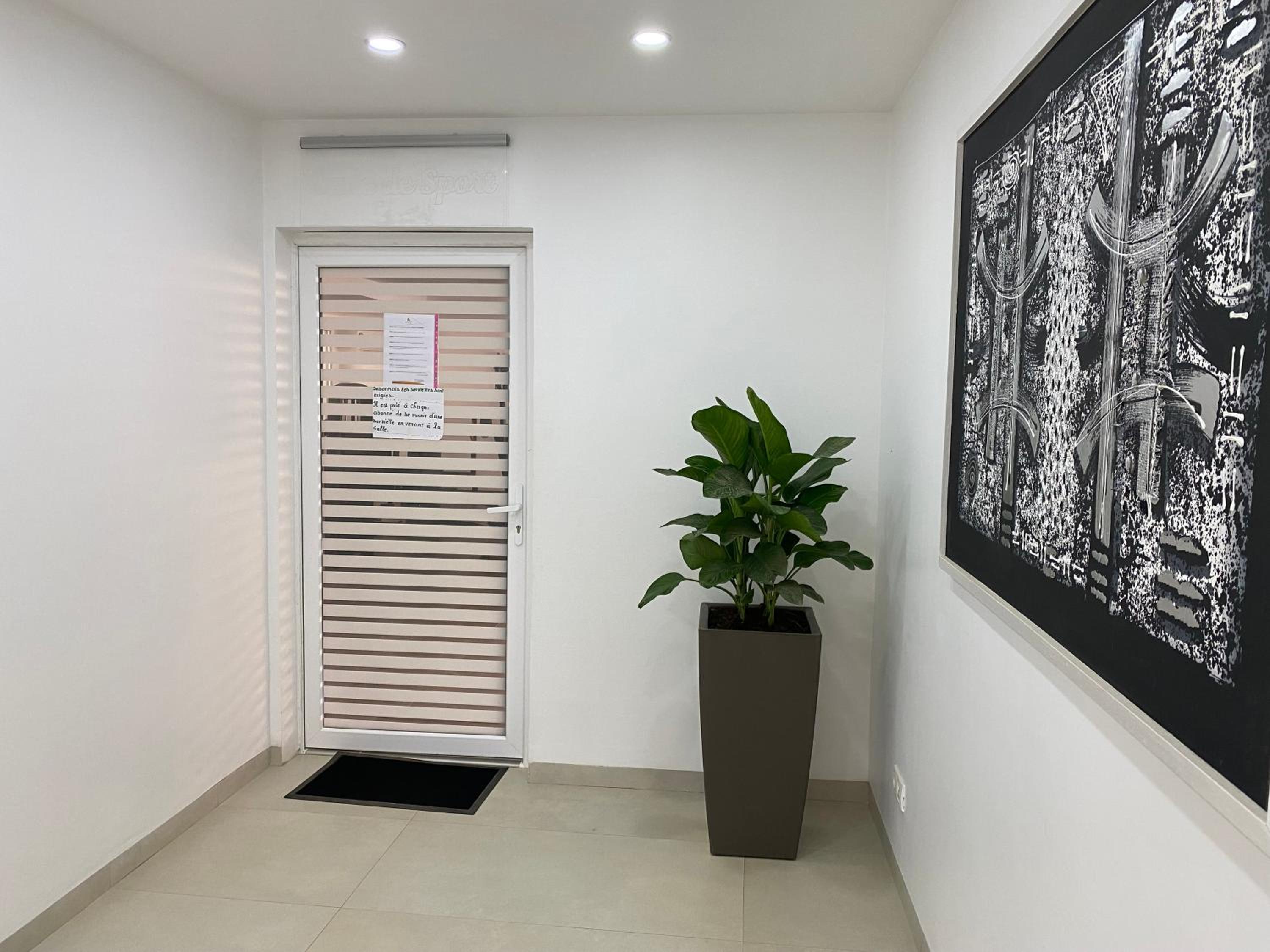 APPARTEMENT DE LUXE view 5